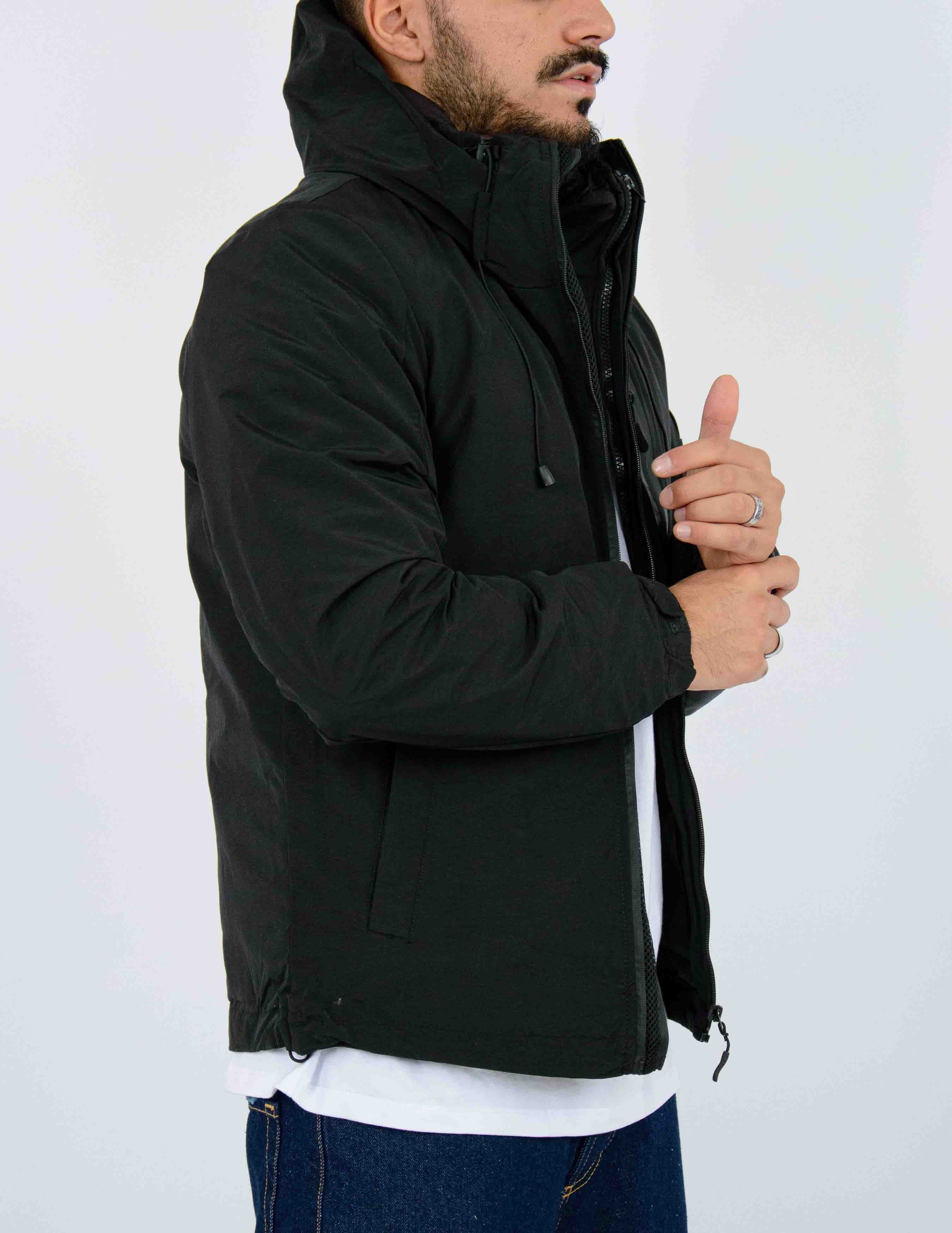 giubbino uomo in tessuto tecnico imbottito