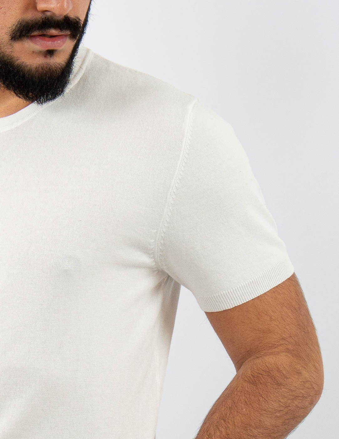 t-shirt girocollo in maglia leggera