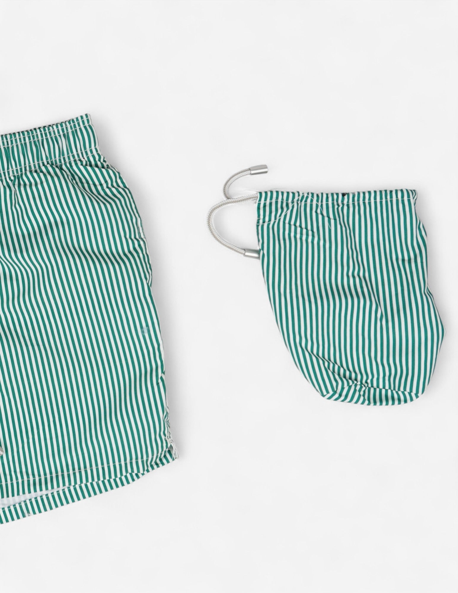 Costume da bagno a righe con pochette