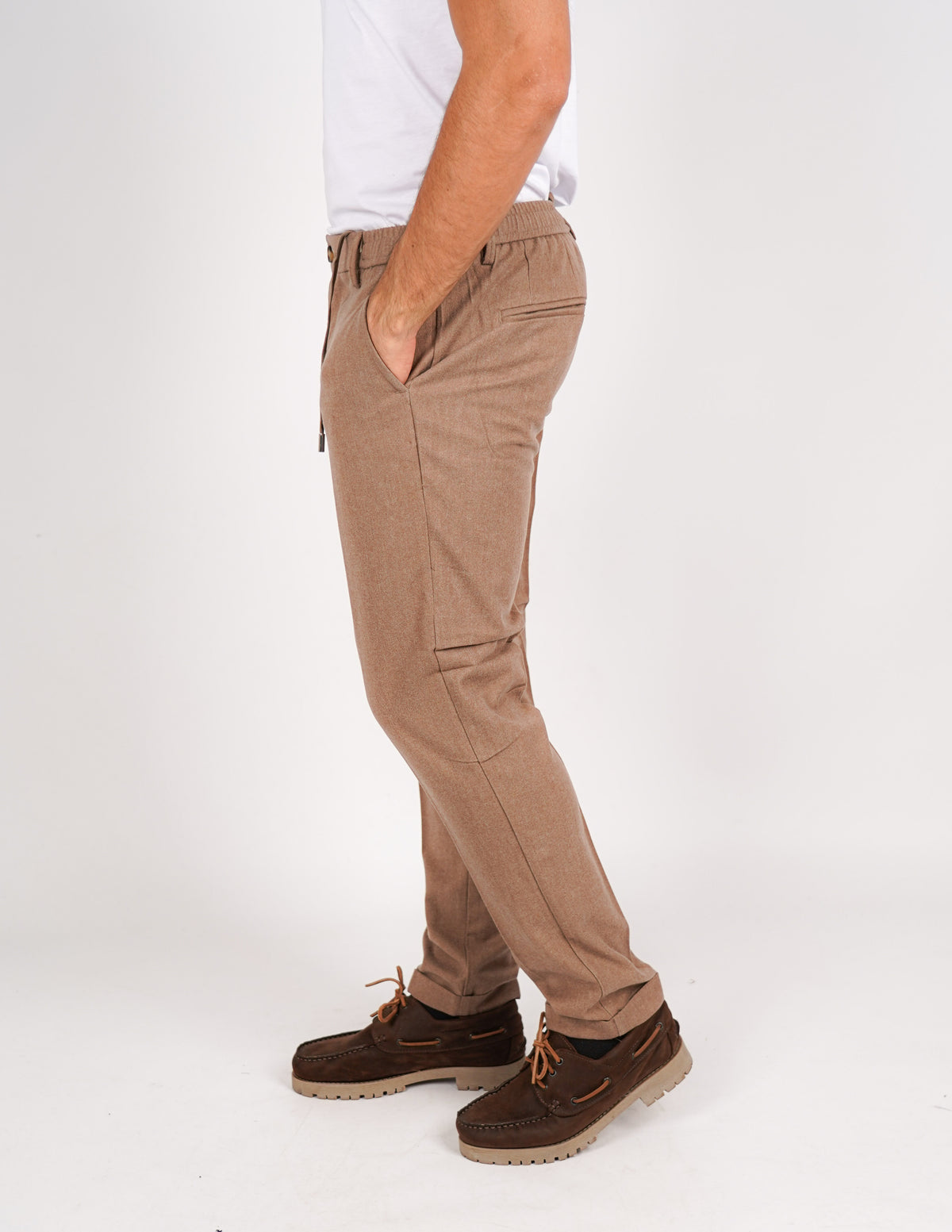 pantalone jogger sartoriale