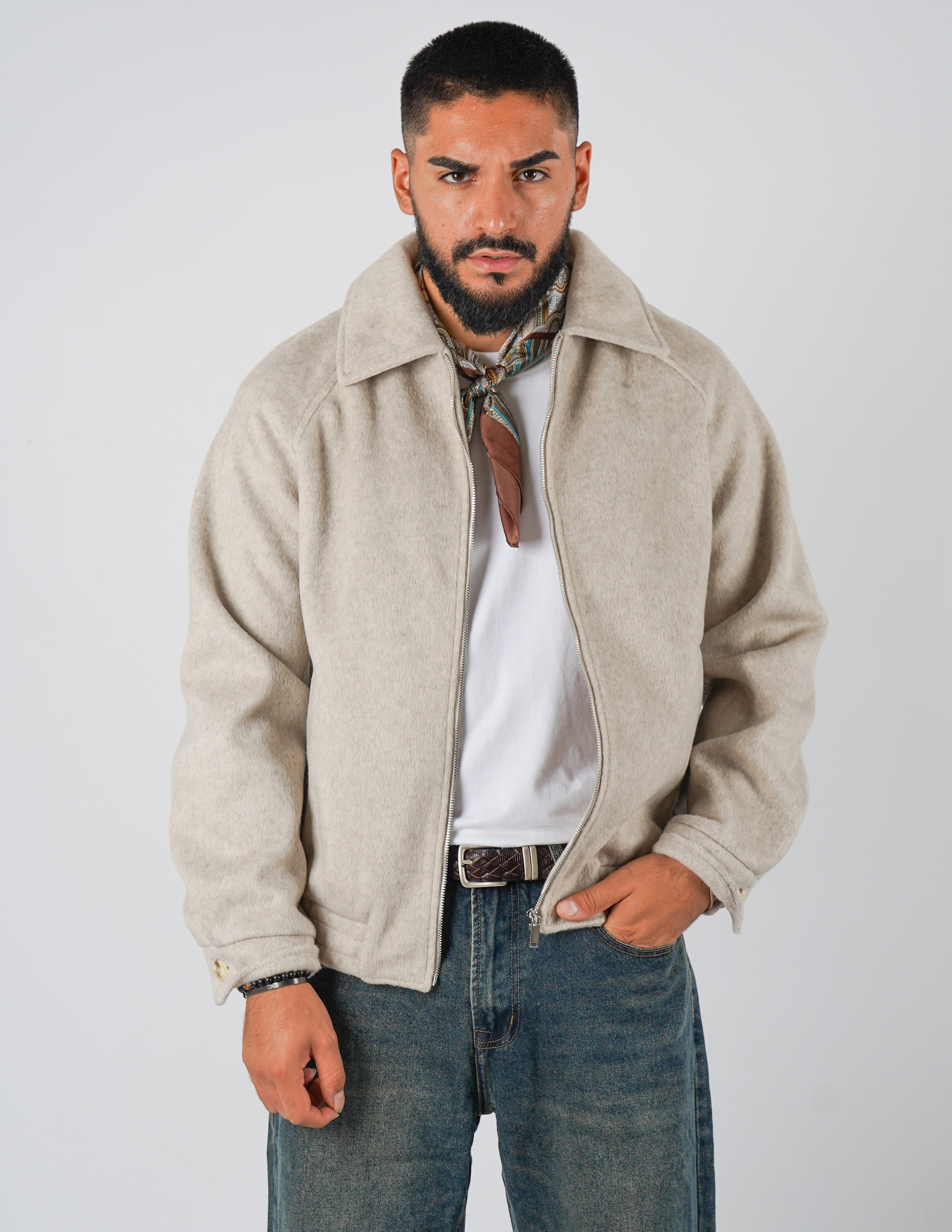Cappotto con collo in panno