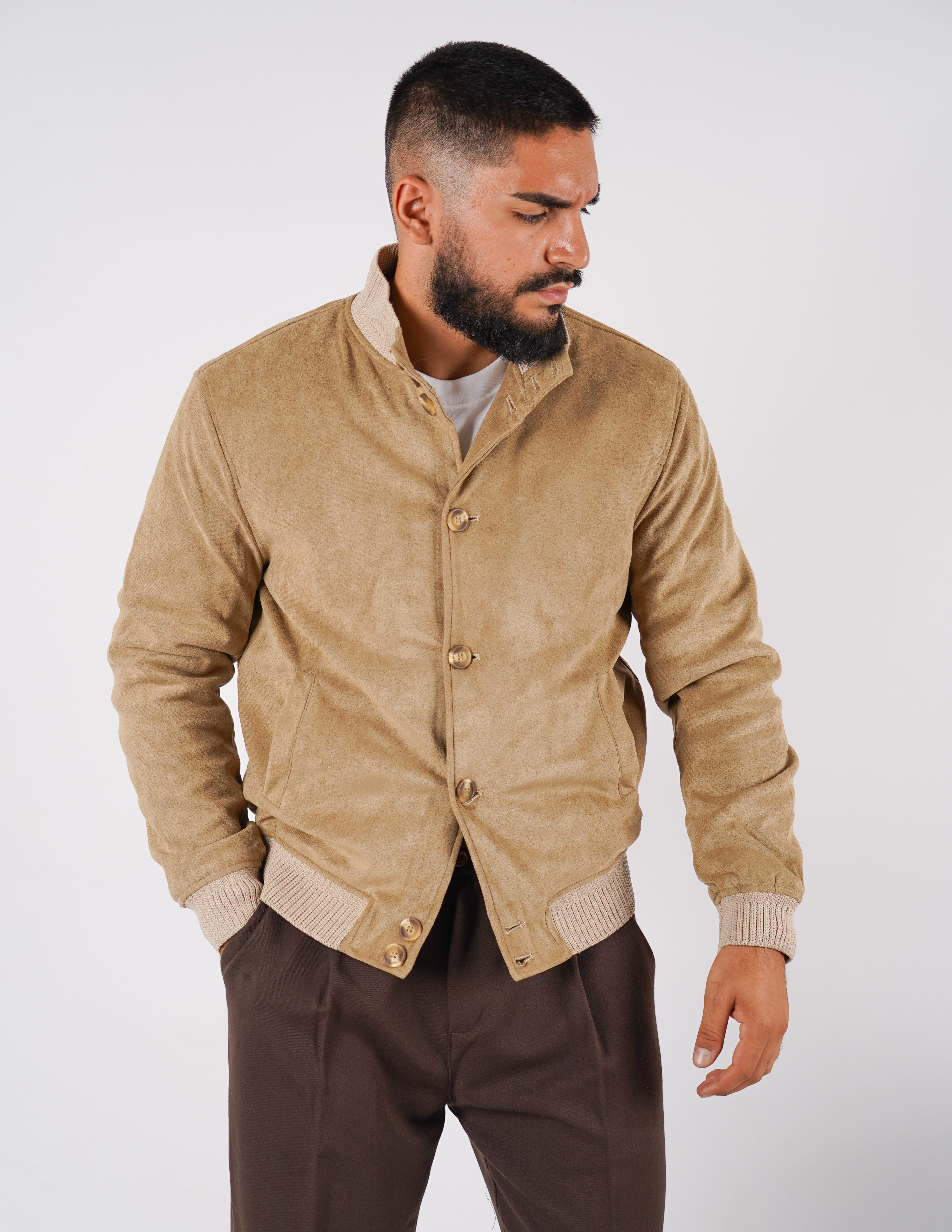 Giubbino imbottito con bottoni