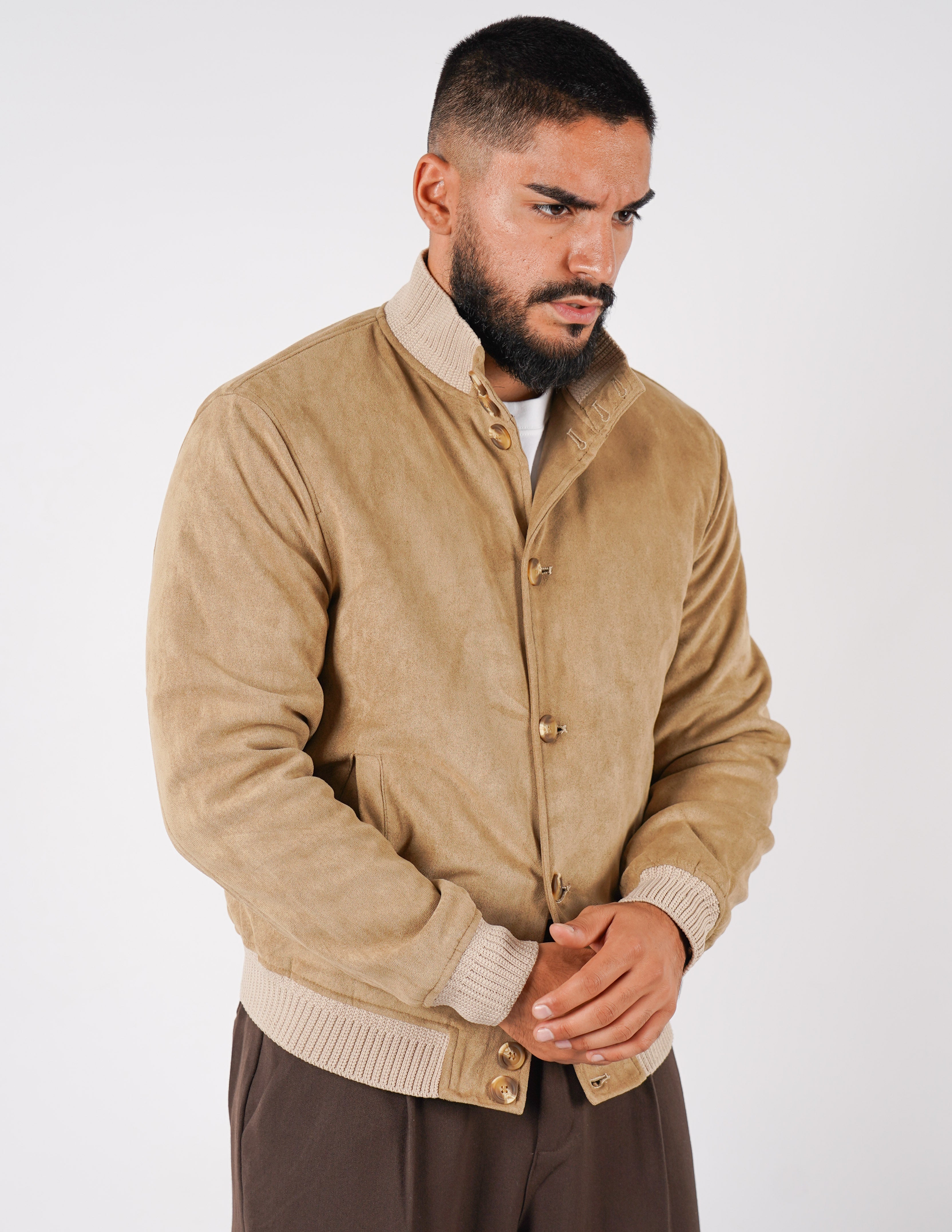 Giubbino imbottito con bottoni