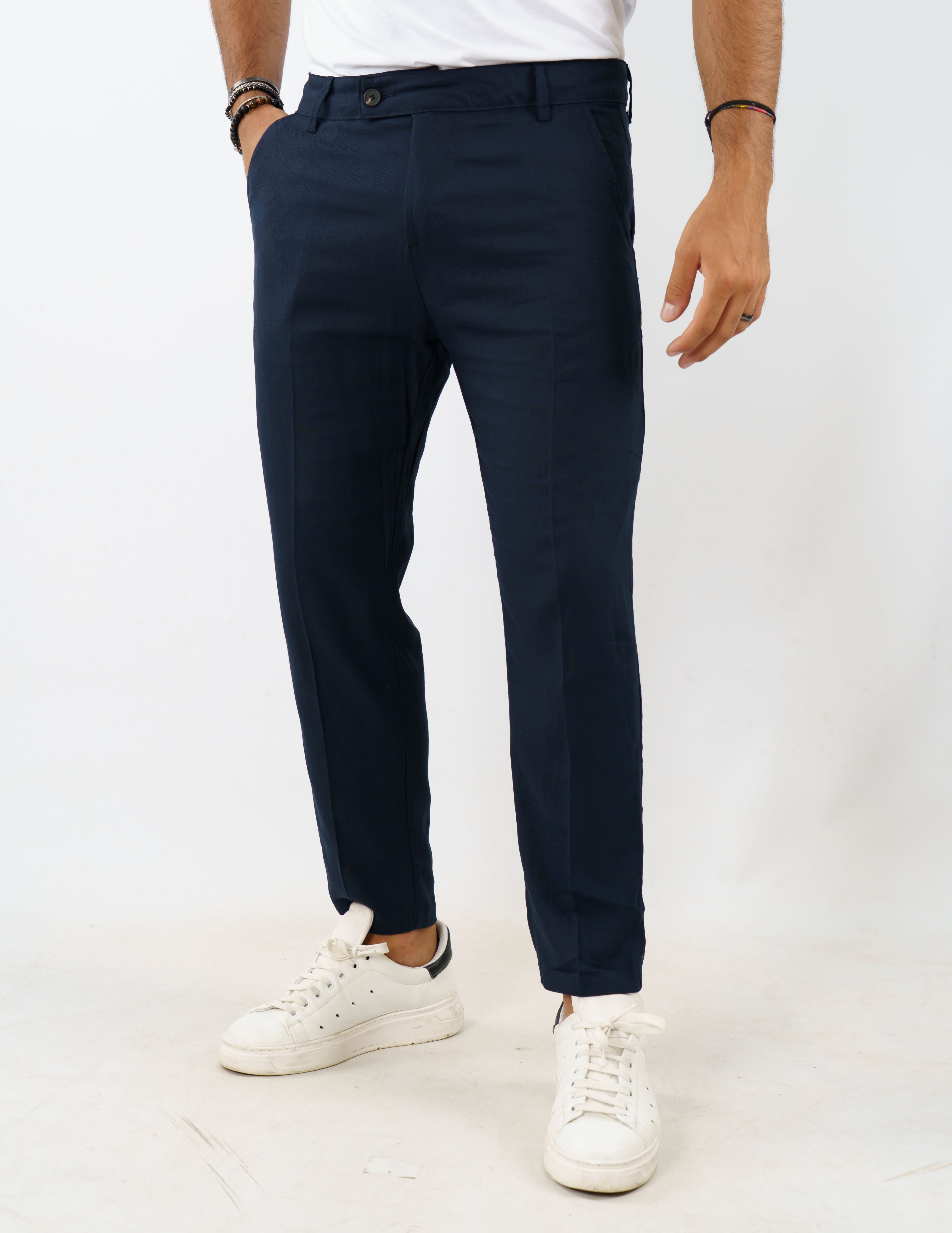 pantalone con abbottonatura allungata misto lino
