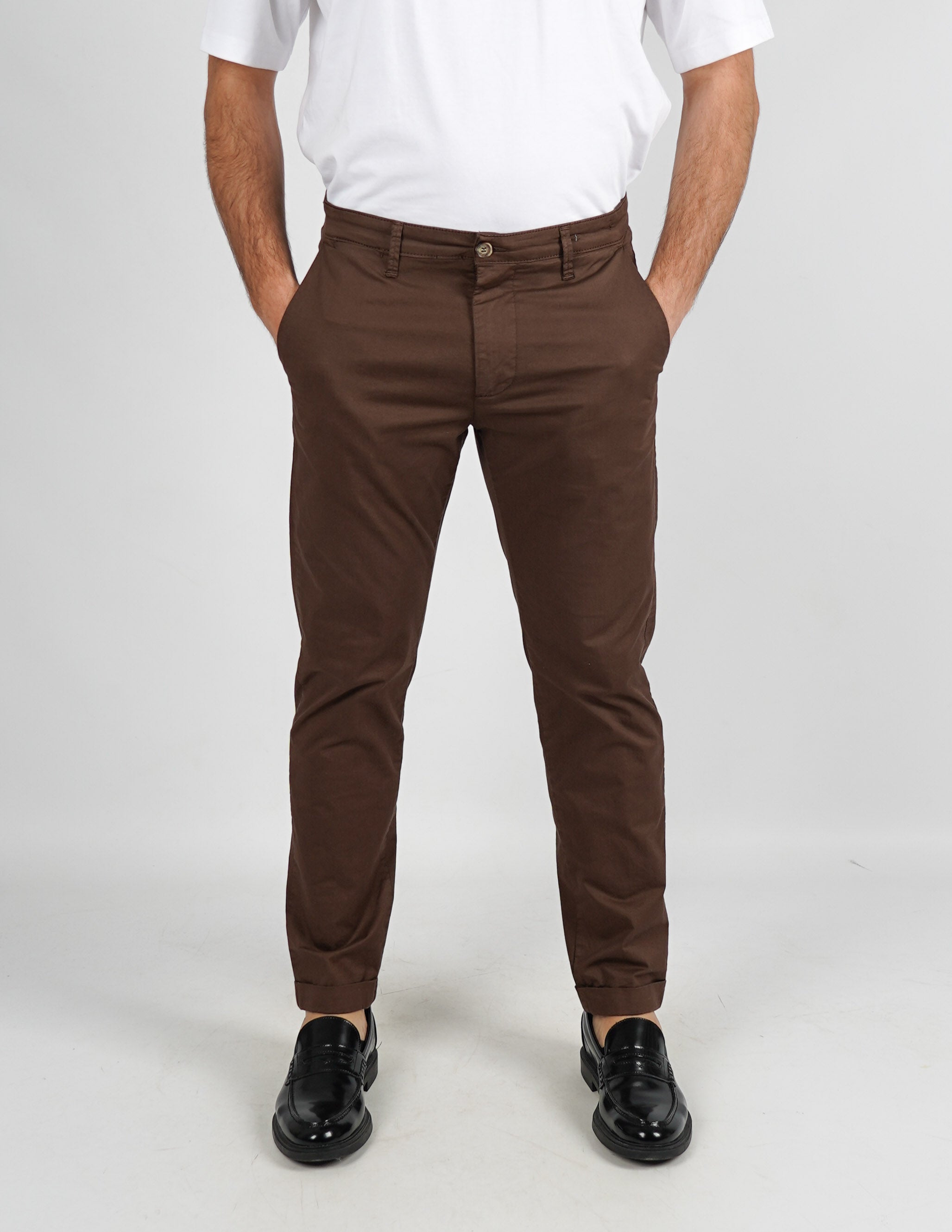 PANTALONE BASIC IN COTONE SLIM FIT
