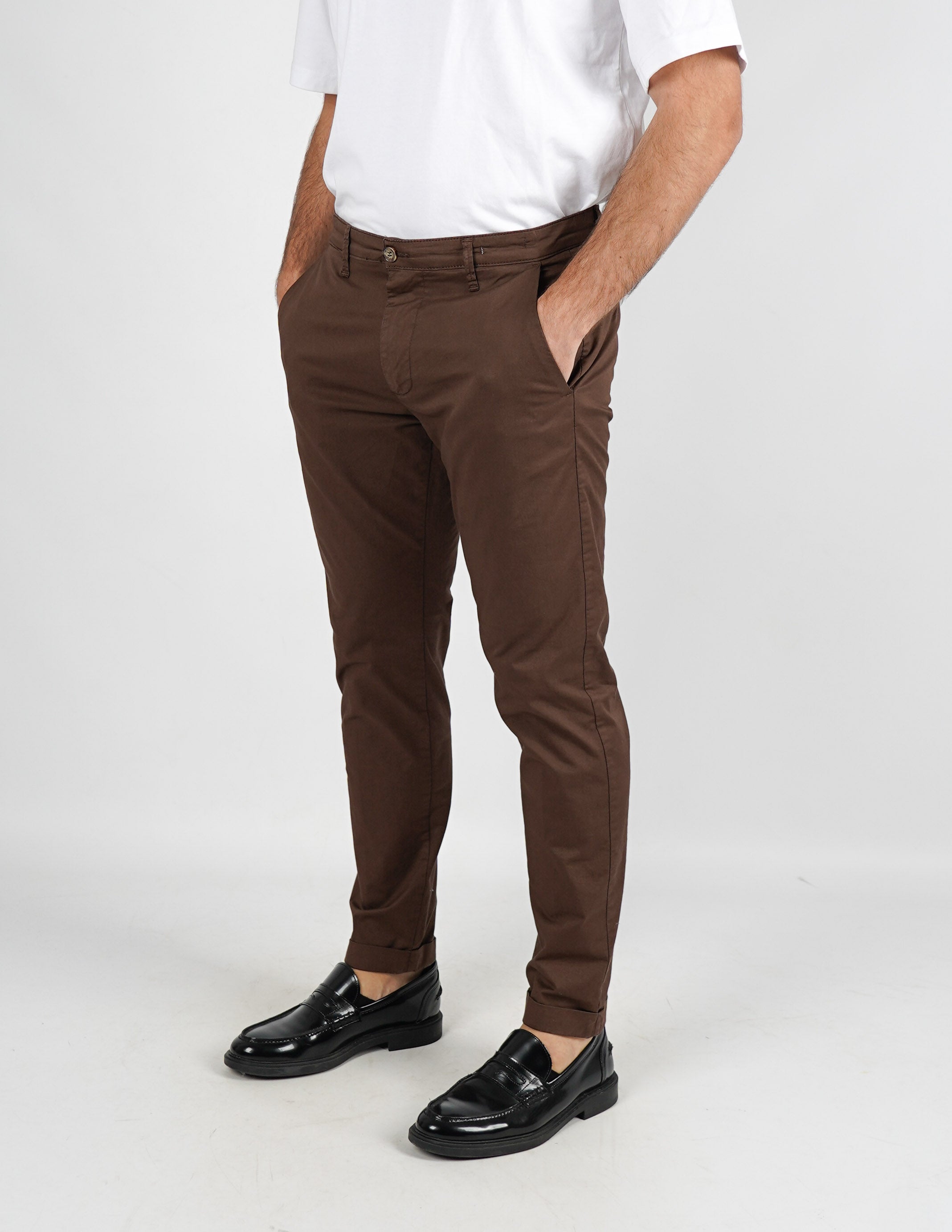 PANTALONE BASIC IN COTONE SLIM FIT