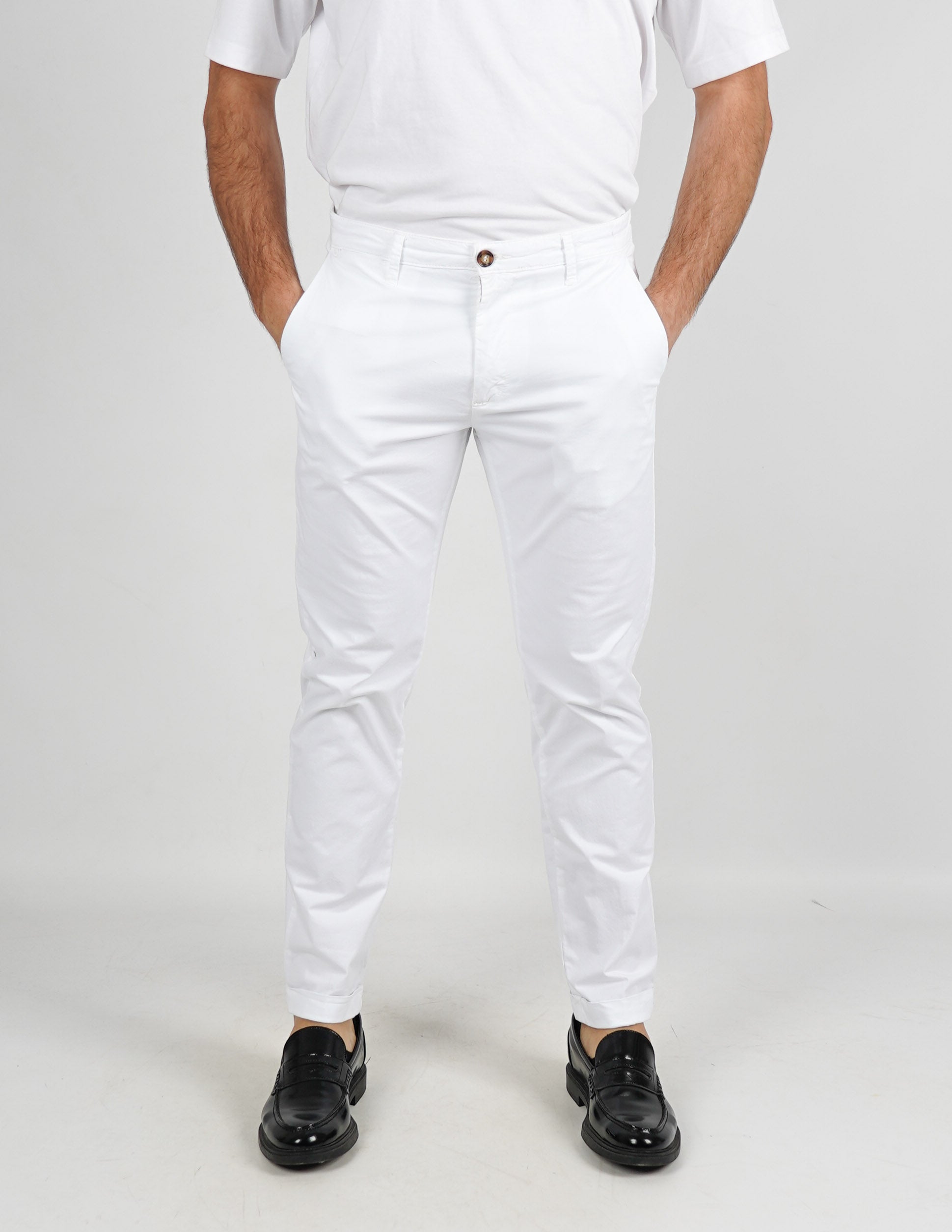 PANTALONE BASIC IN COTONE SLIM FIT