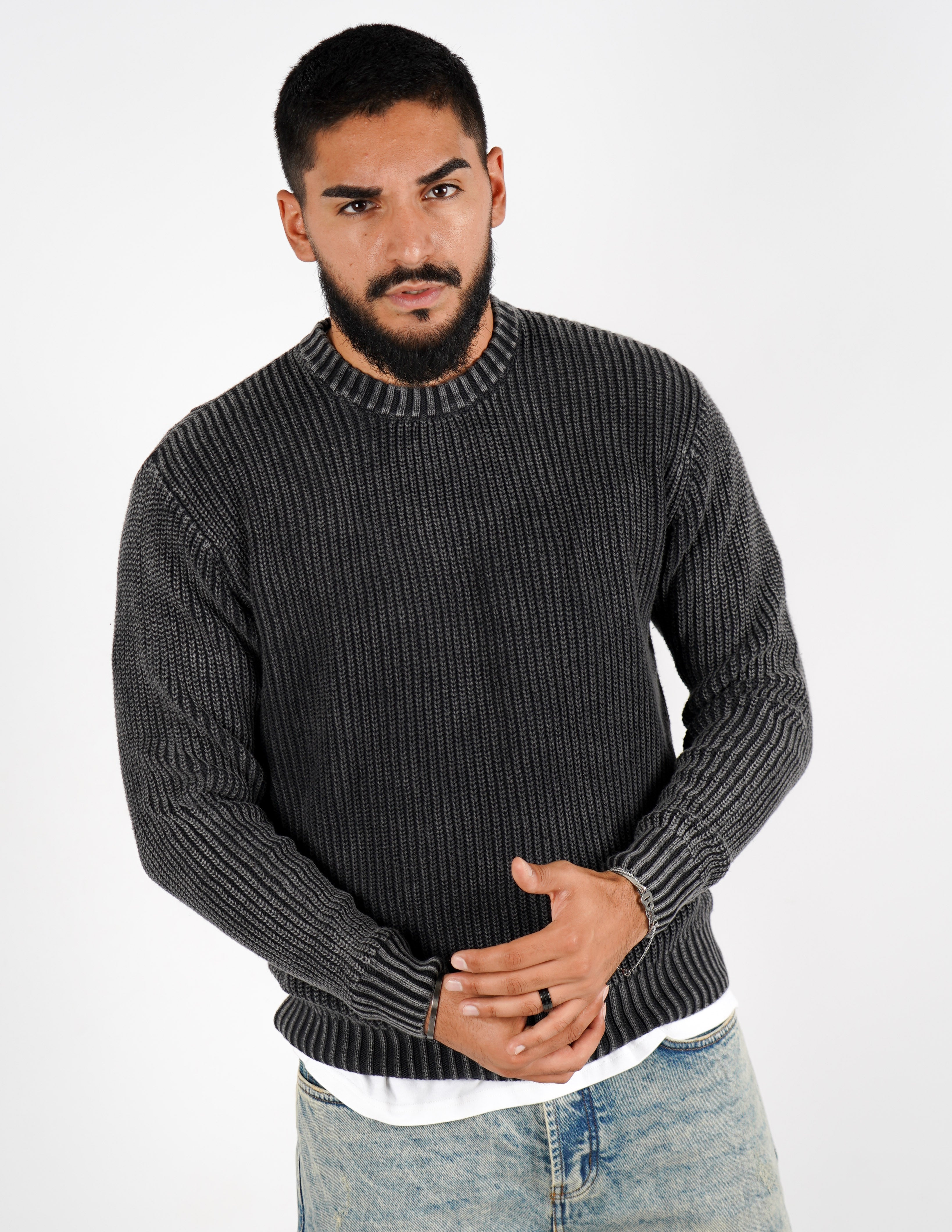 Maglione slavato girocollo