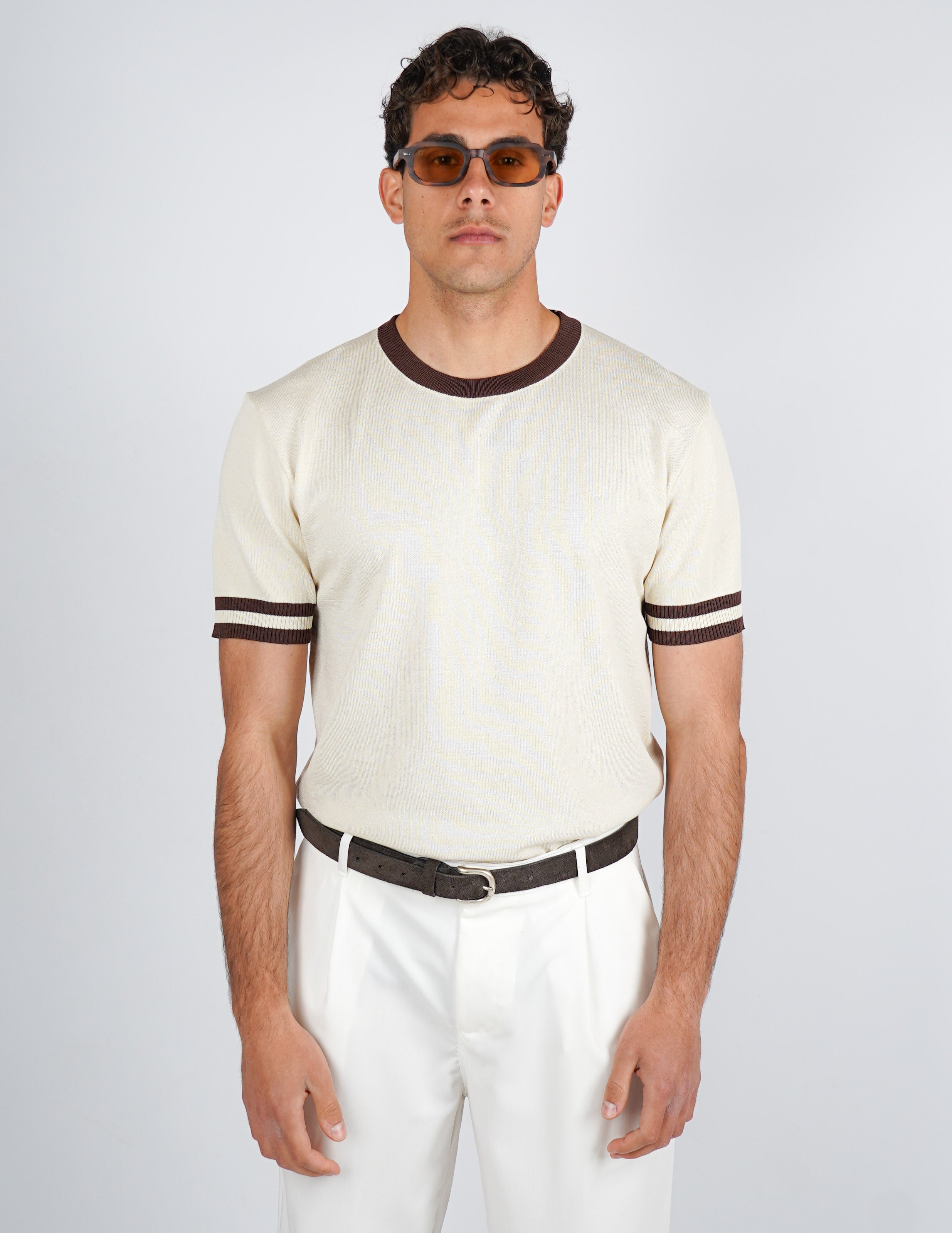 T-shirt in  maglia con profilo