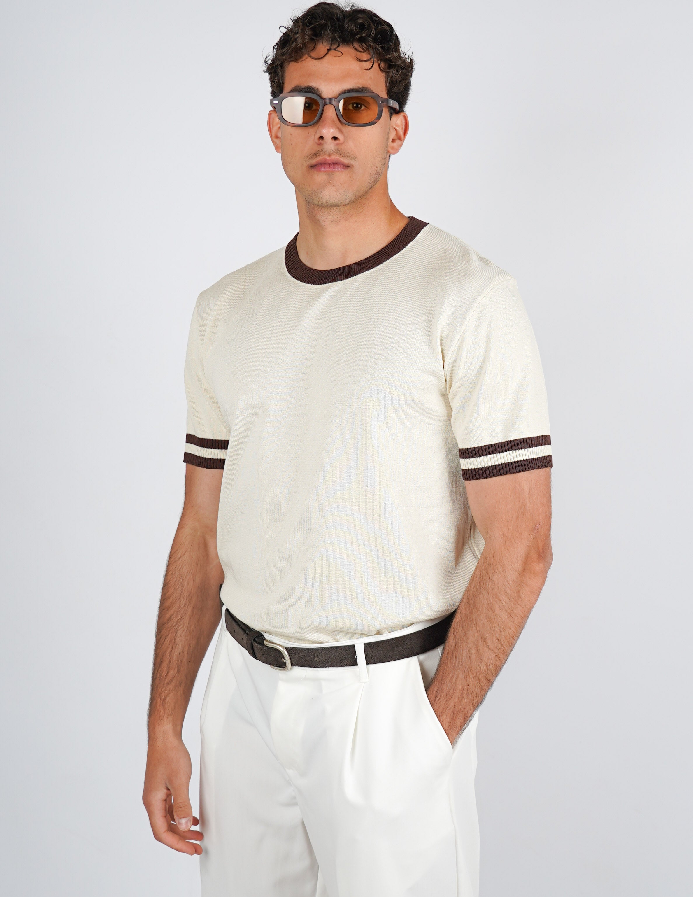 T-shirt in  maglia con profilo