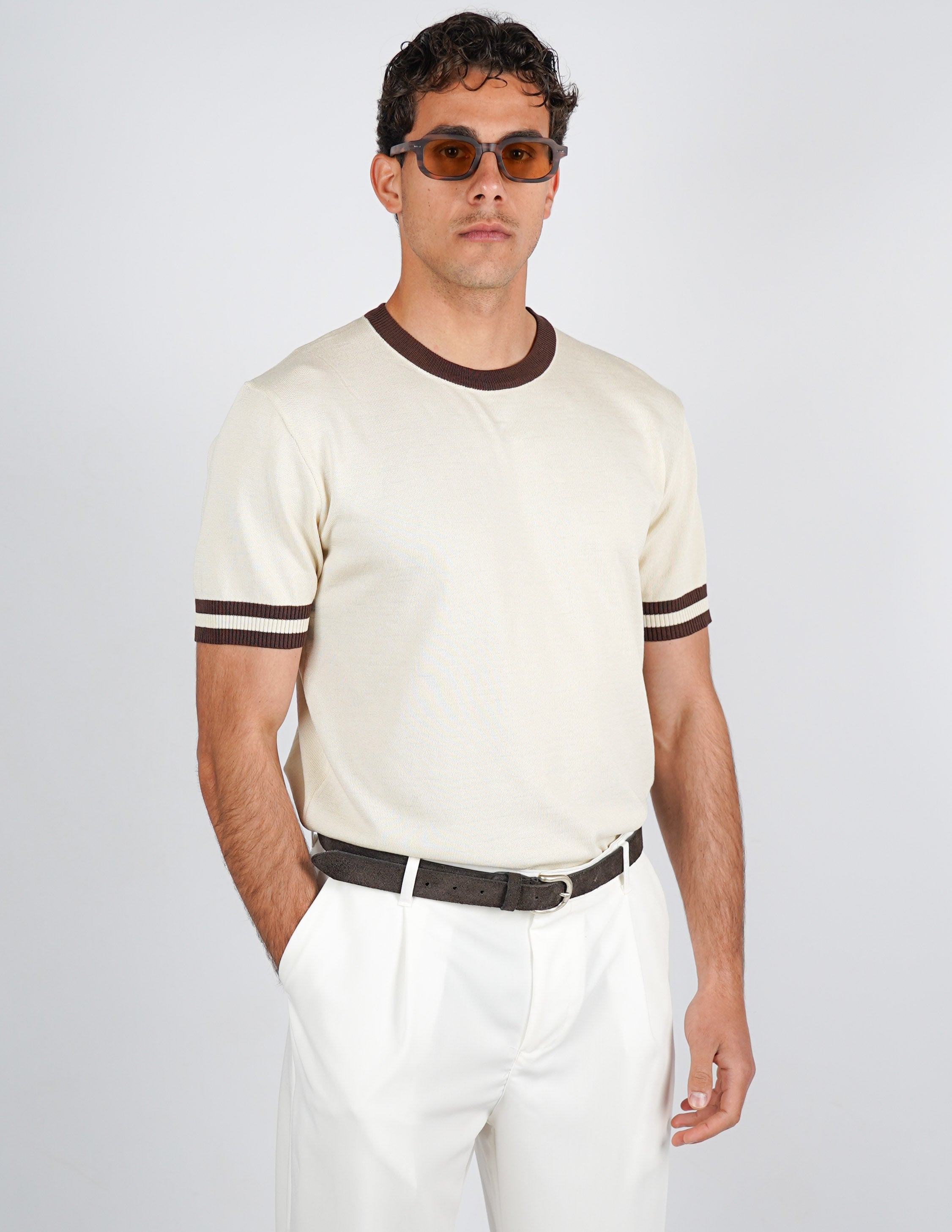 T-shirt in  maglia con profilo