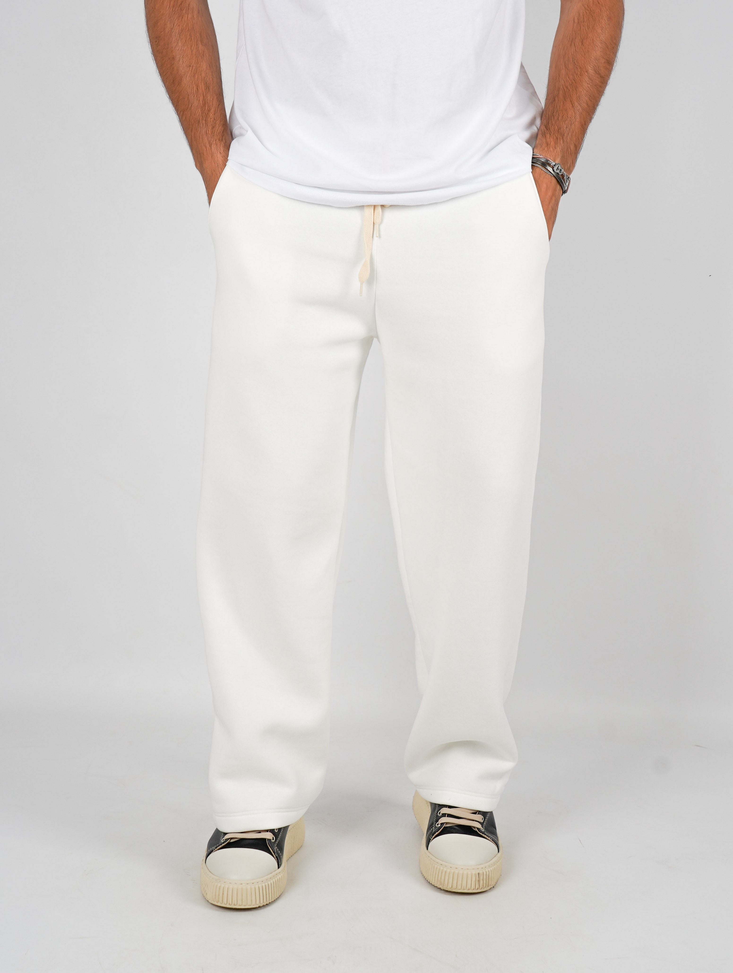 Pantalone in tuta fondo largo