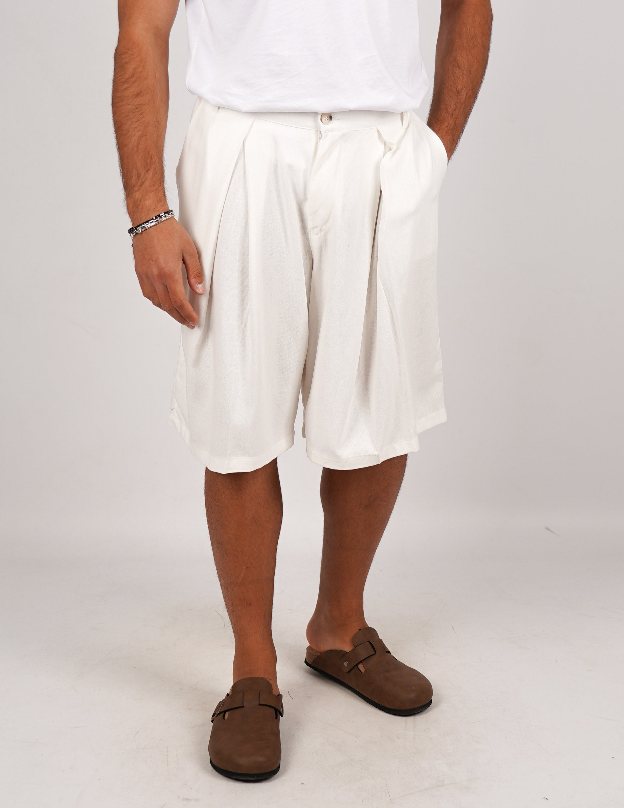 BERMUDA ELEGANTE IN LINO CON PENCE