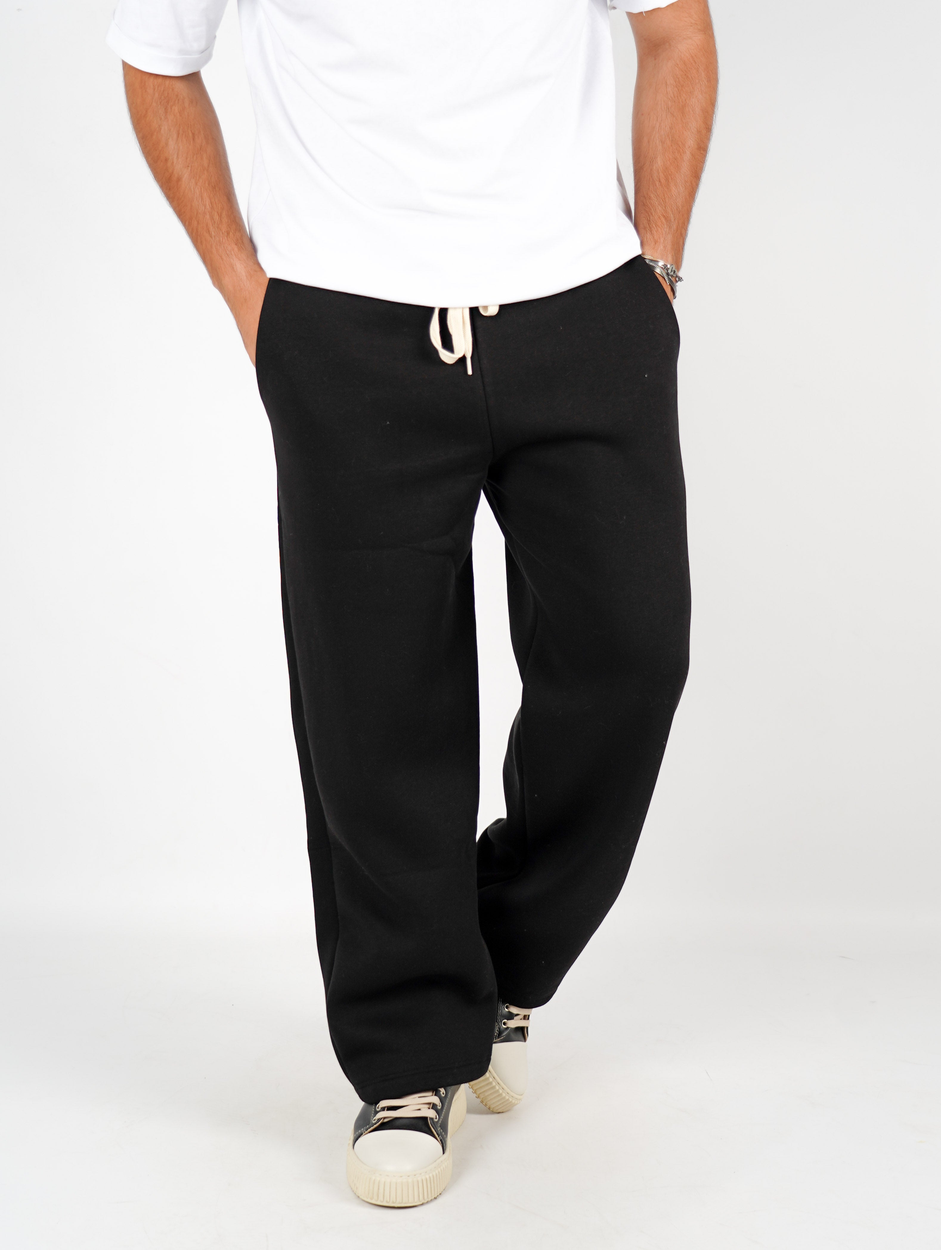 Pantalone in tuta fondo largo