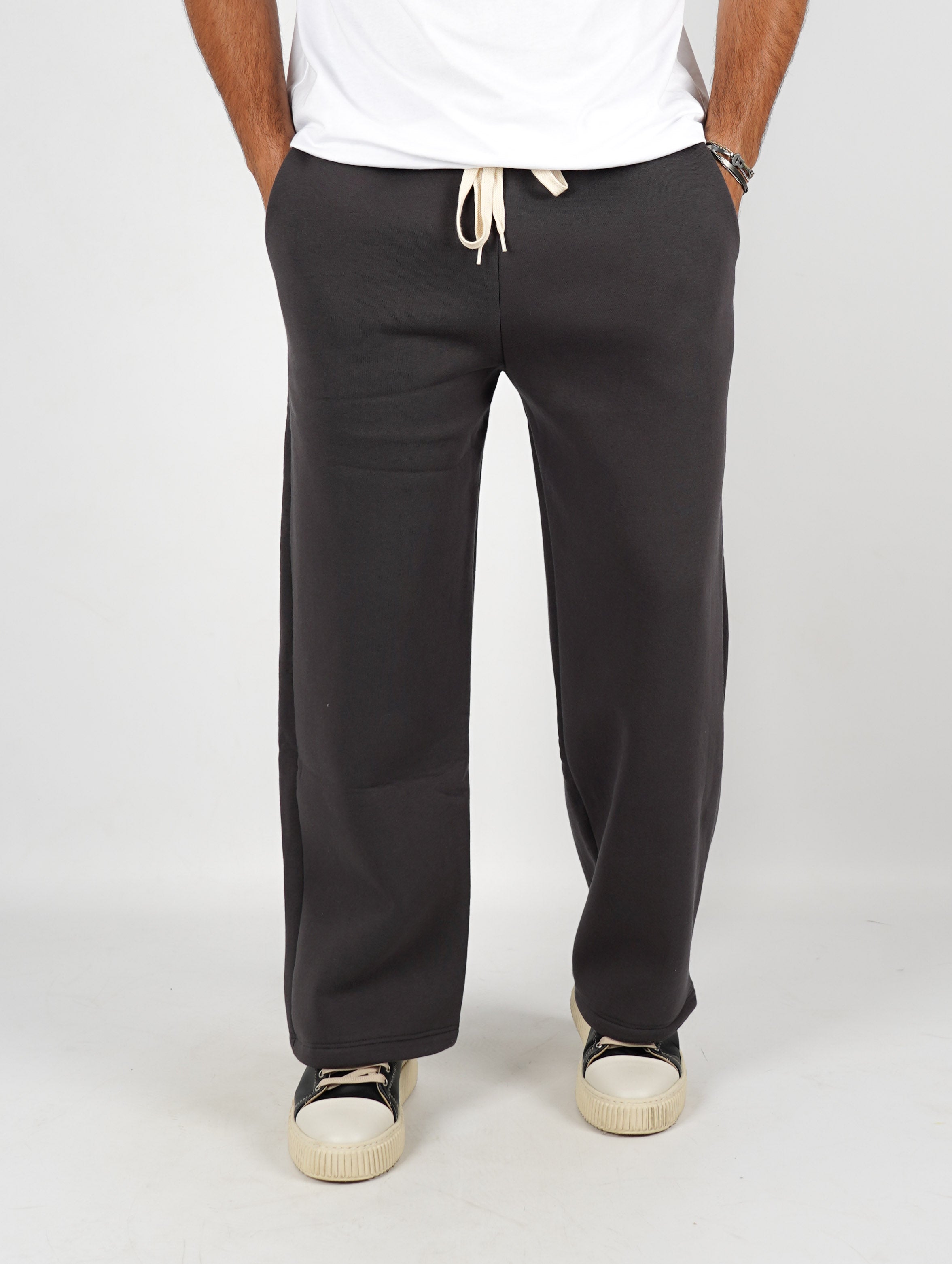 Pantalone in tuta fondo largo