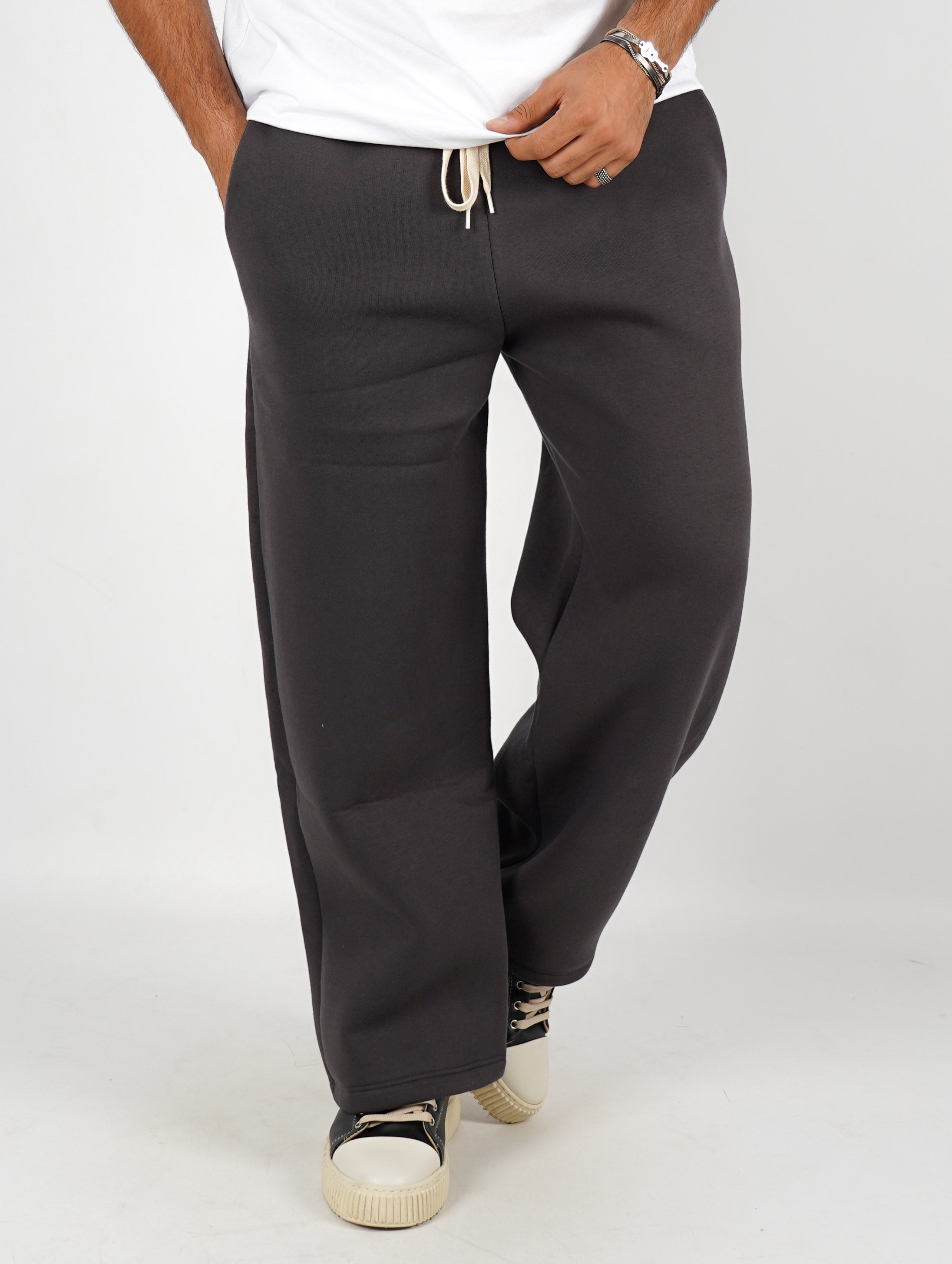 Pantalone in tuta fondo largo