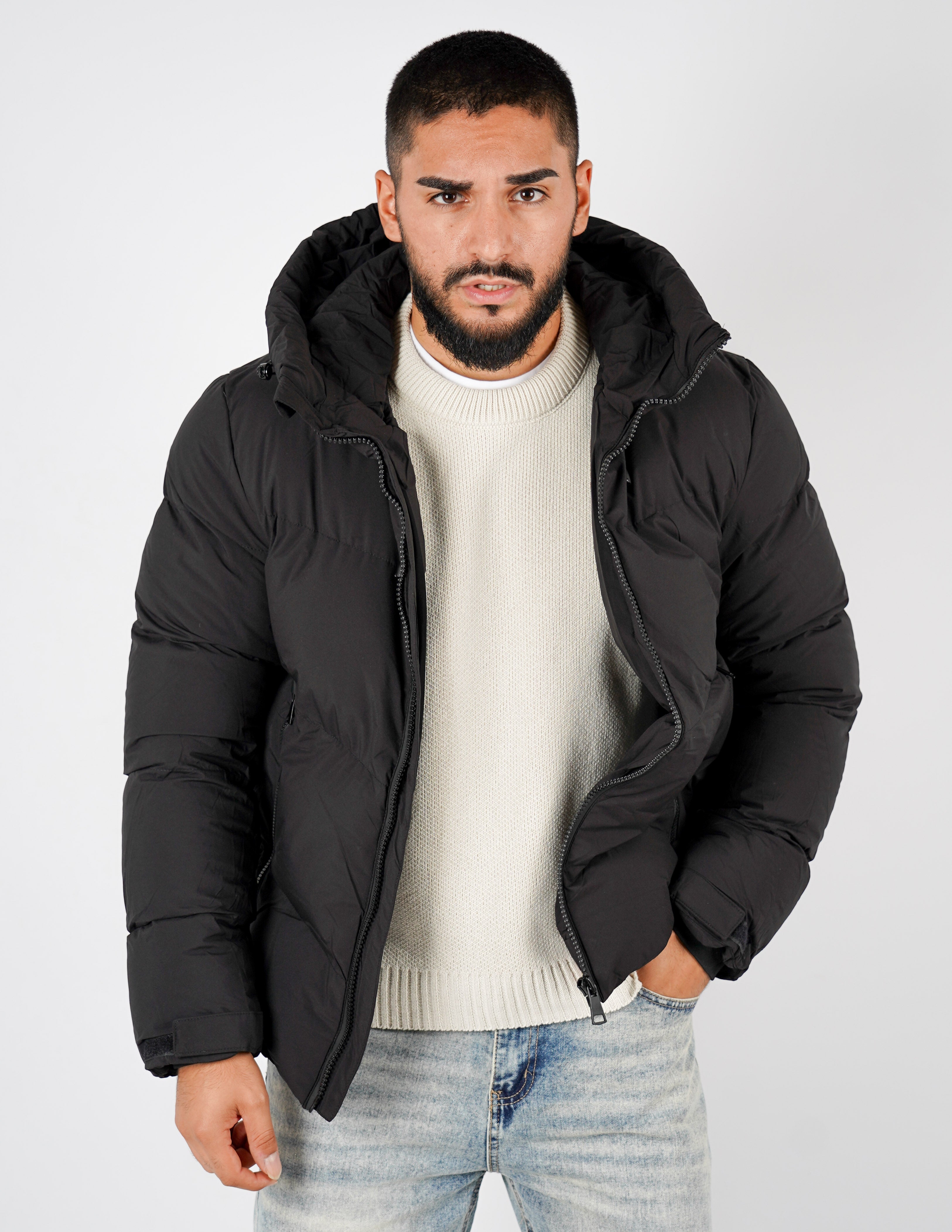 Bomber con cappuccio tinta unita