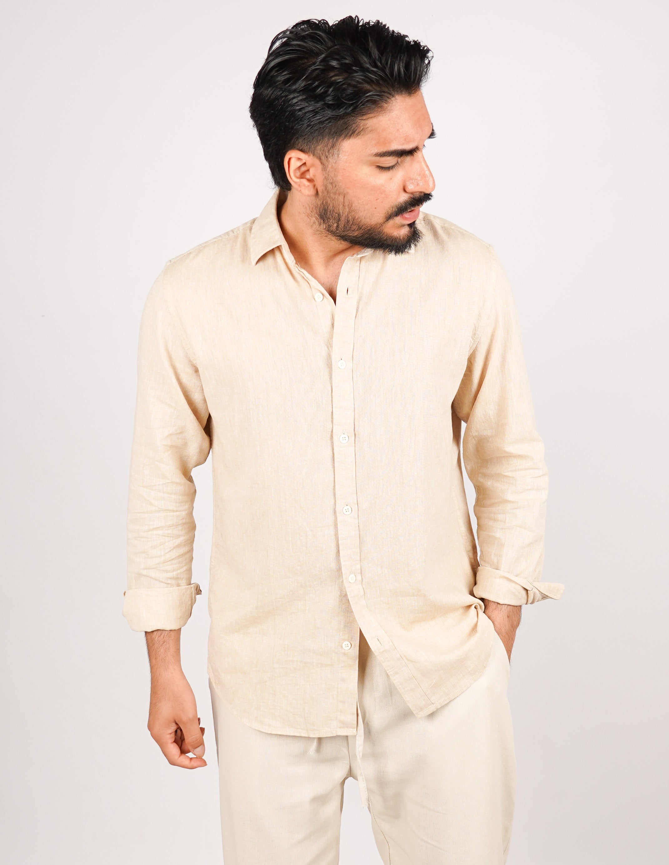 camicia uomo profumata in lino collo classico