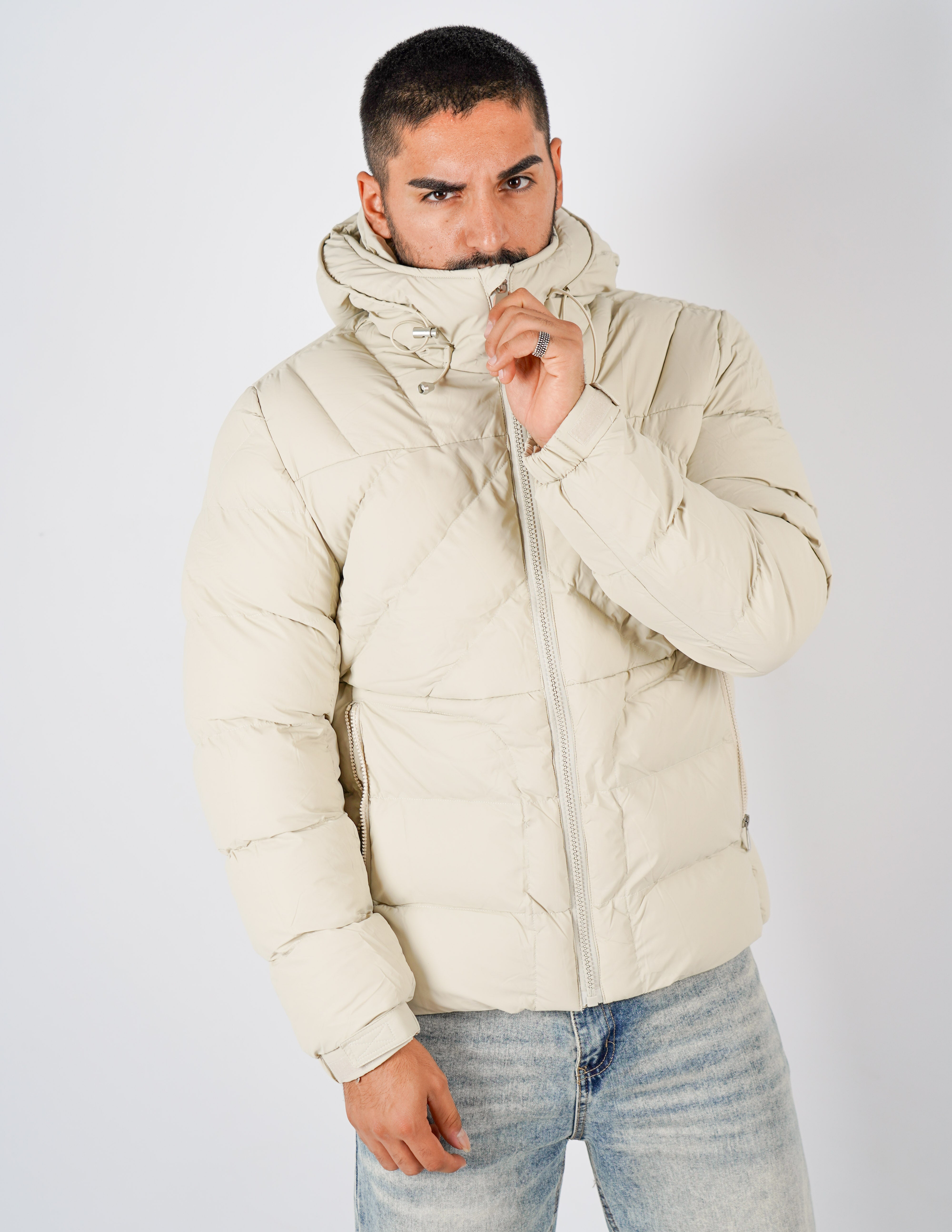Bomber con cappuccio tinta unita