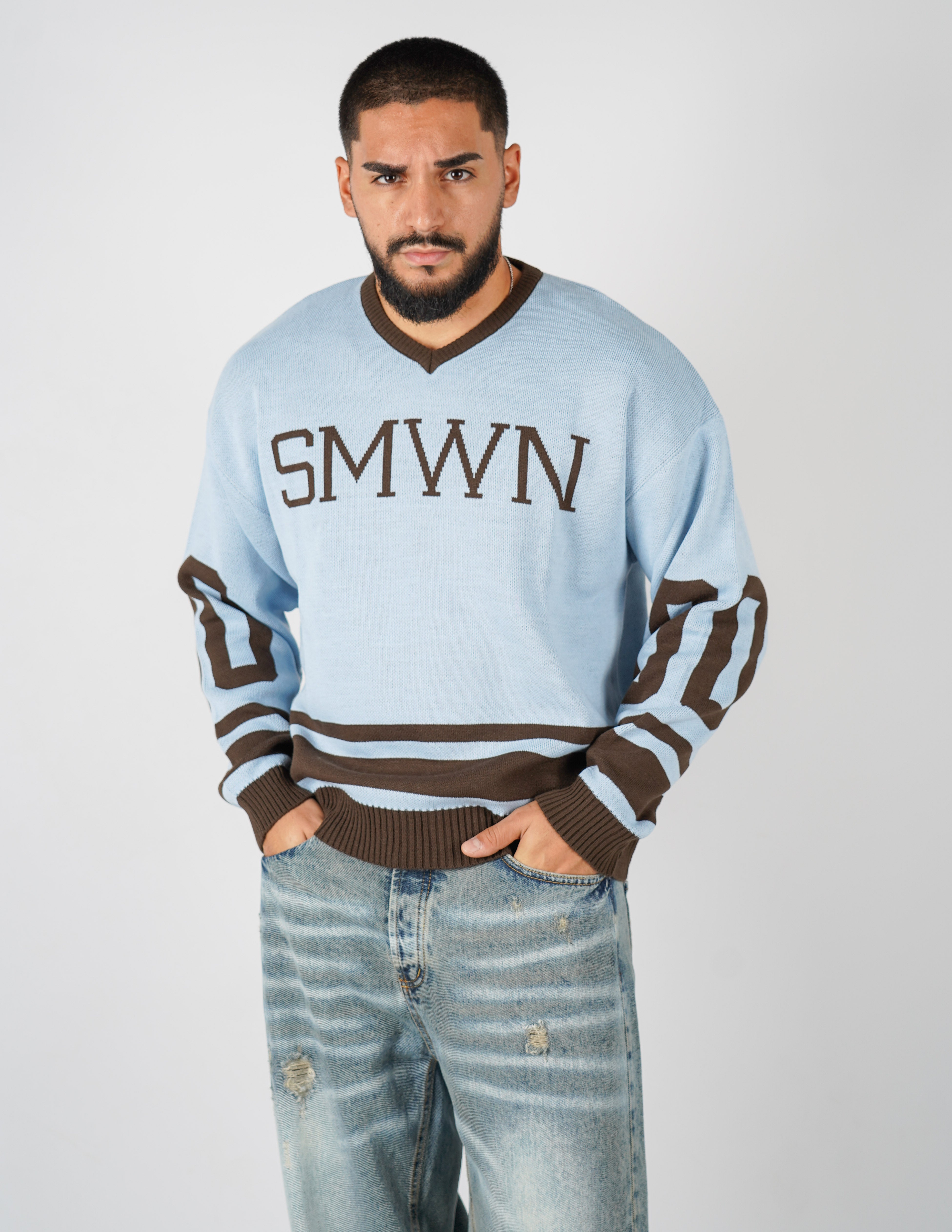 MAGLIA A PUNTA CON SCRITTE