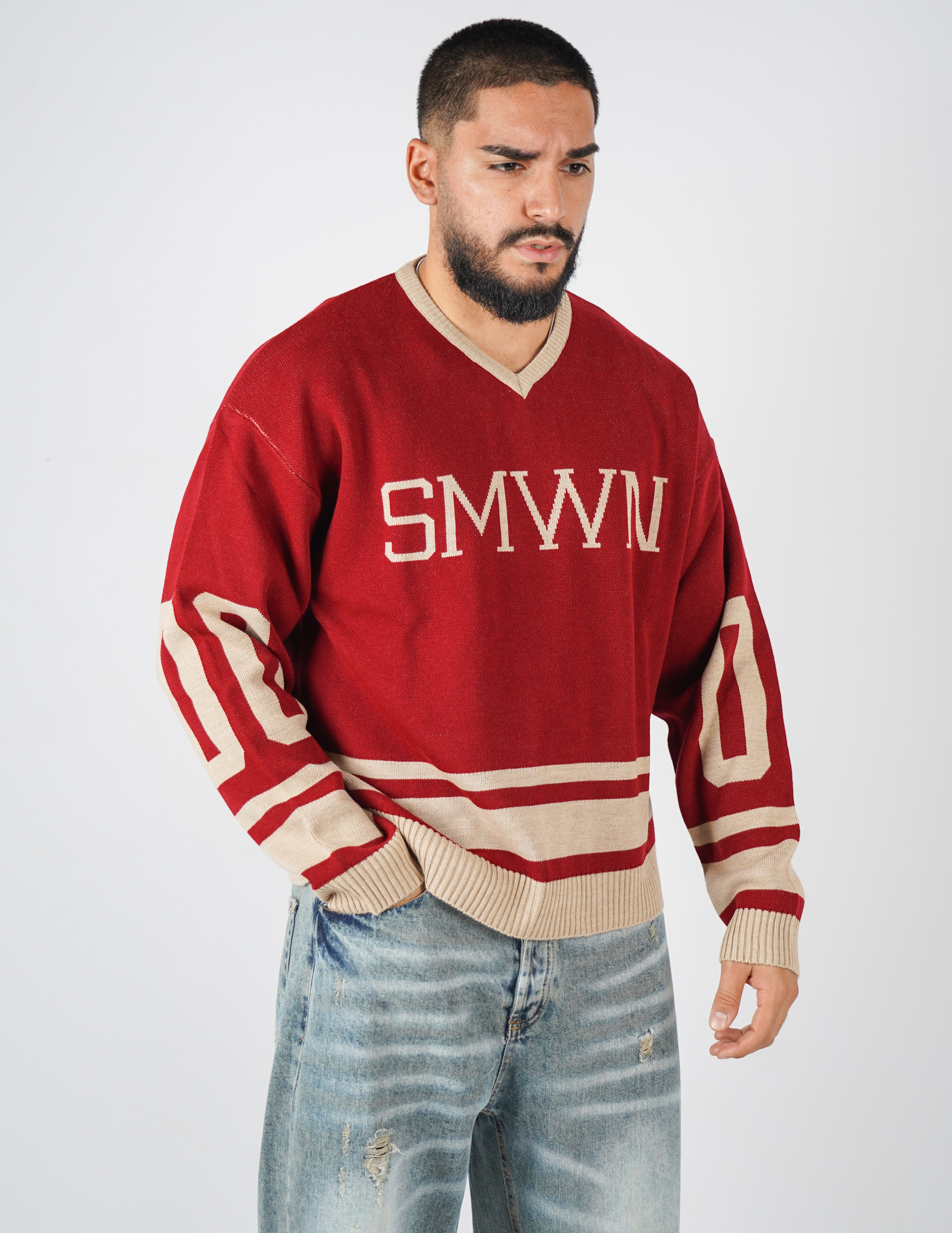 MAGLIA A PUNTA CON SCRITTE