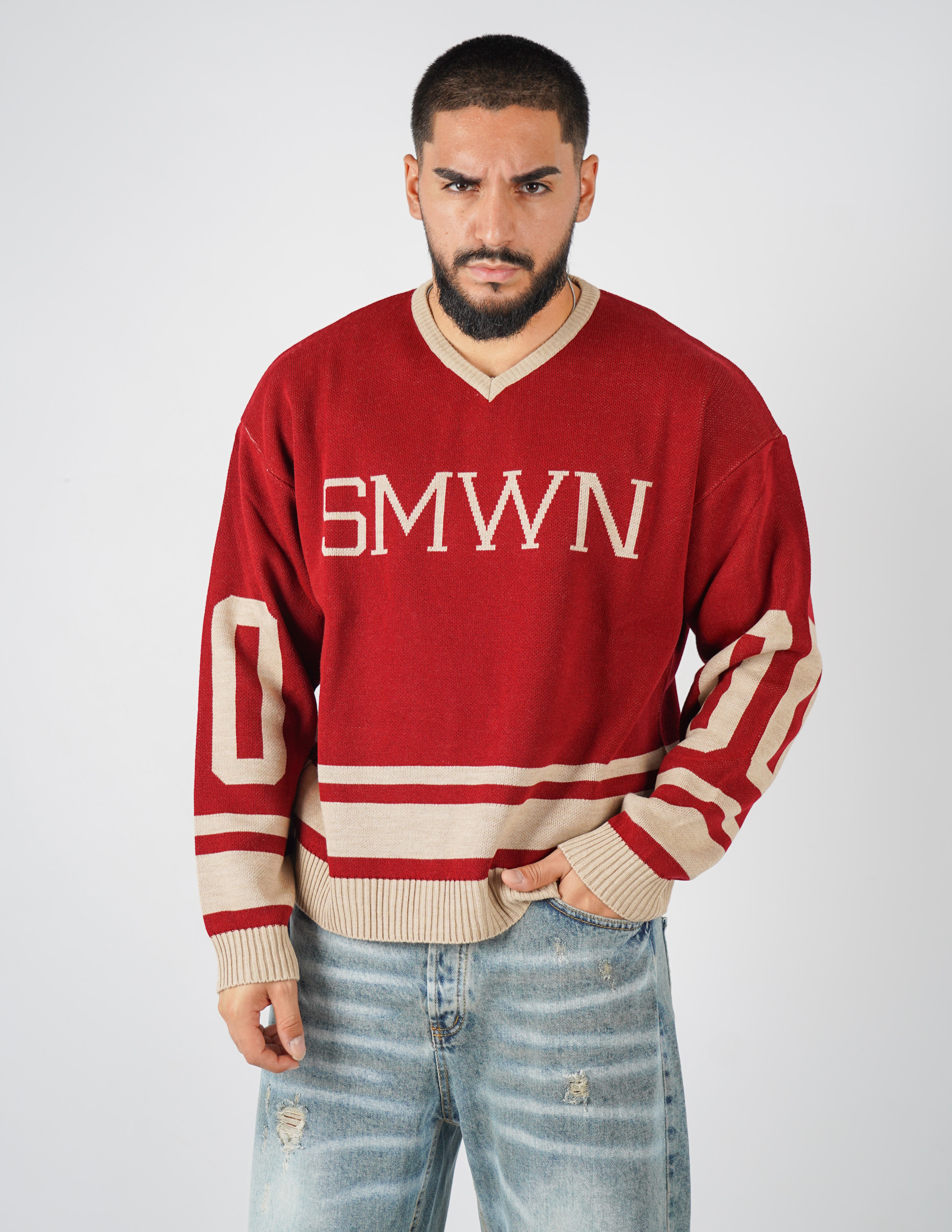 MAGLIA A PUNTA CON SCRITTE