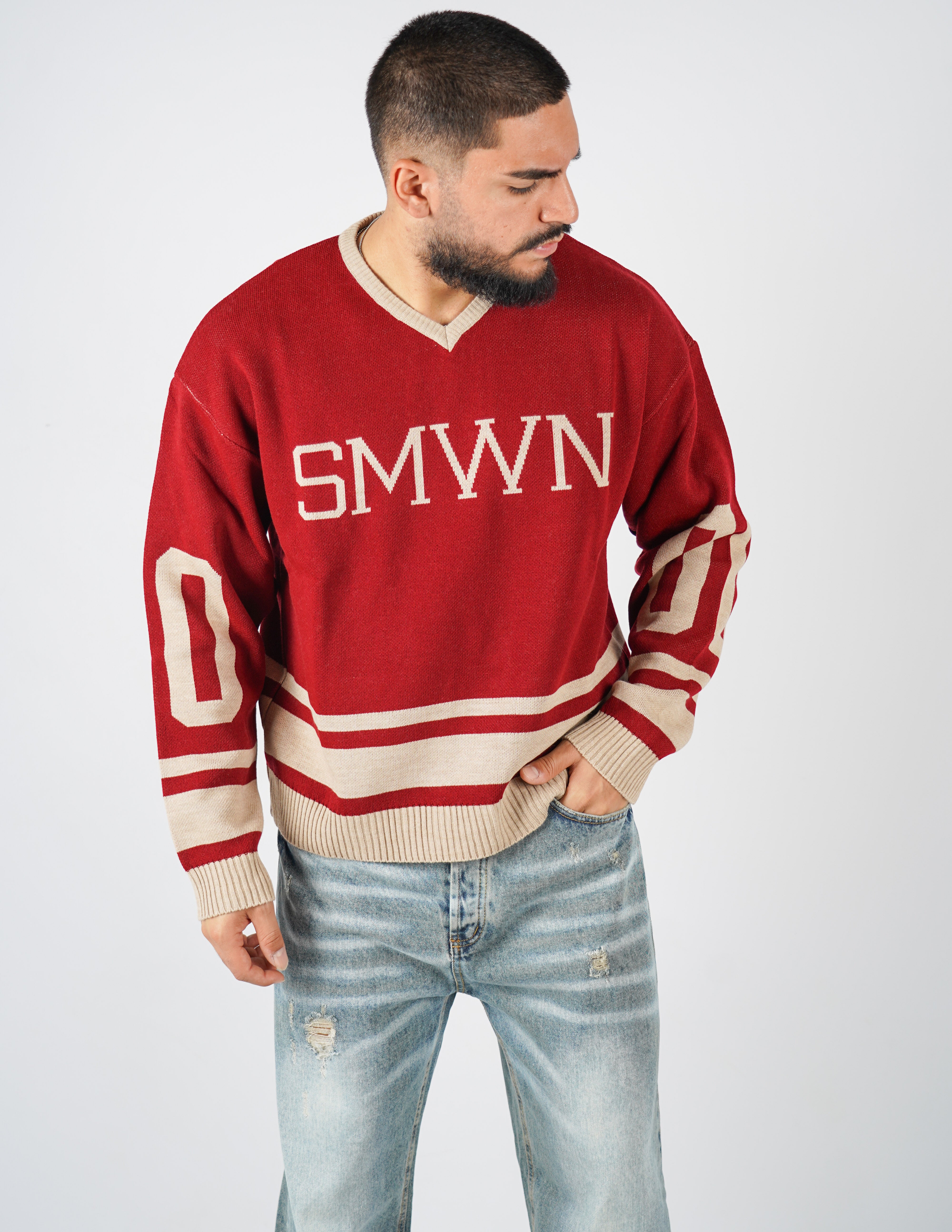 MAGLIA A PUNTA CON SCRITTE