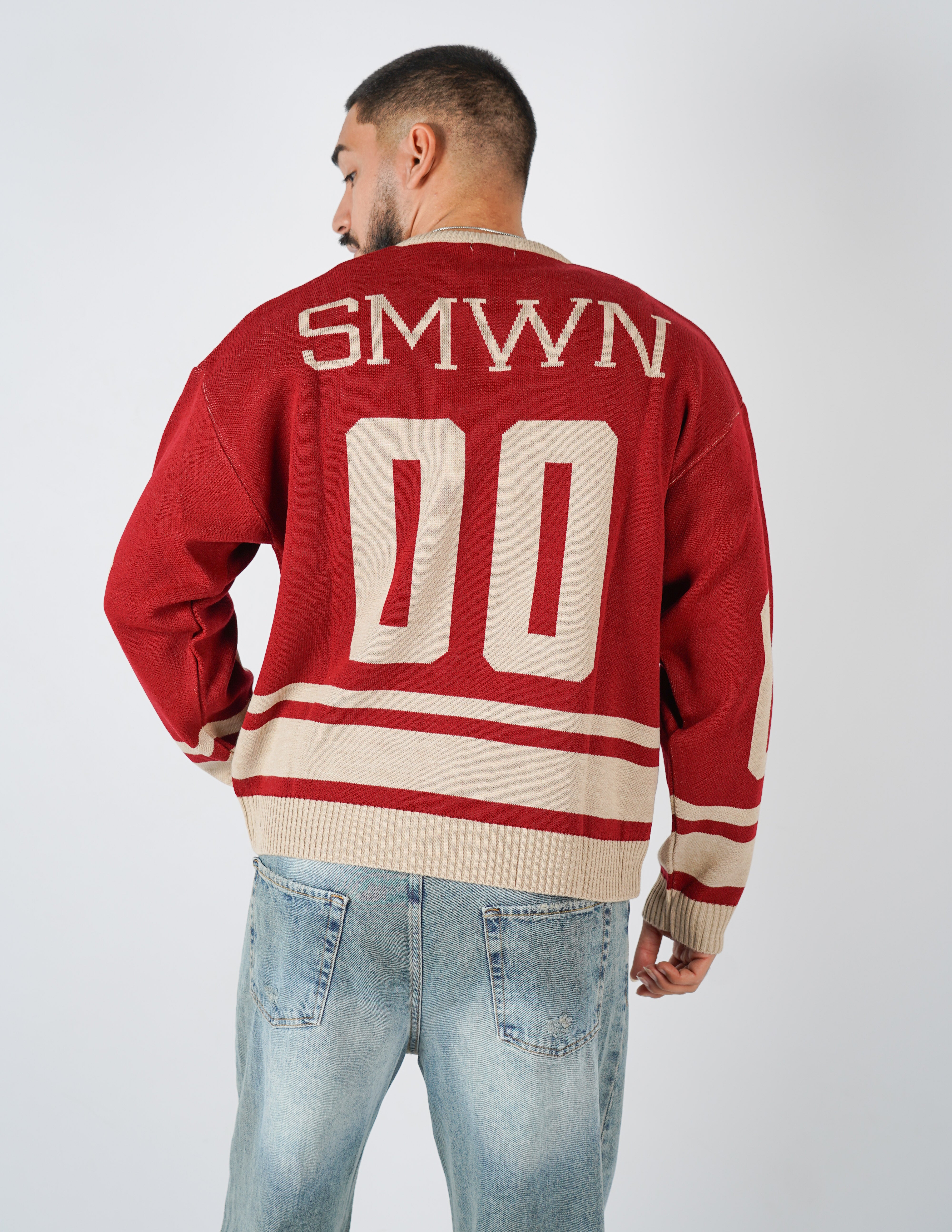 MAGLIA A PUNTA CON SCRITTE