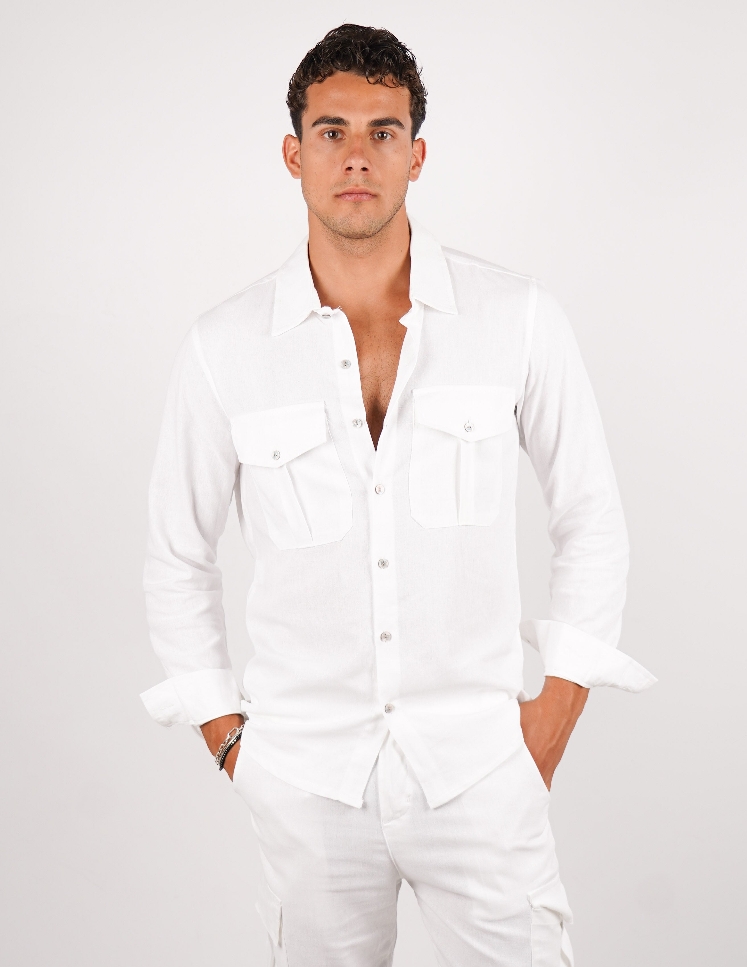 CAMICIA SLIM IN LINO CON TASCA