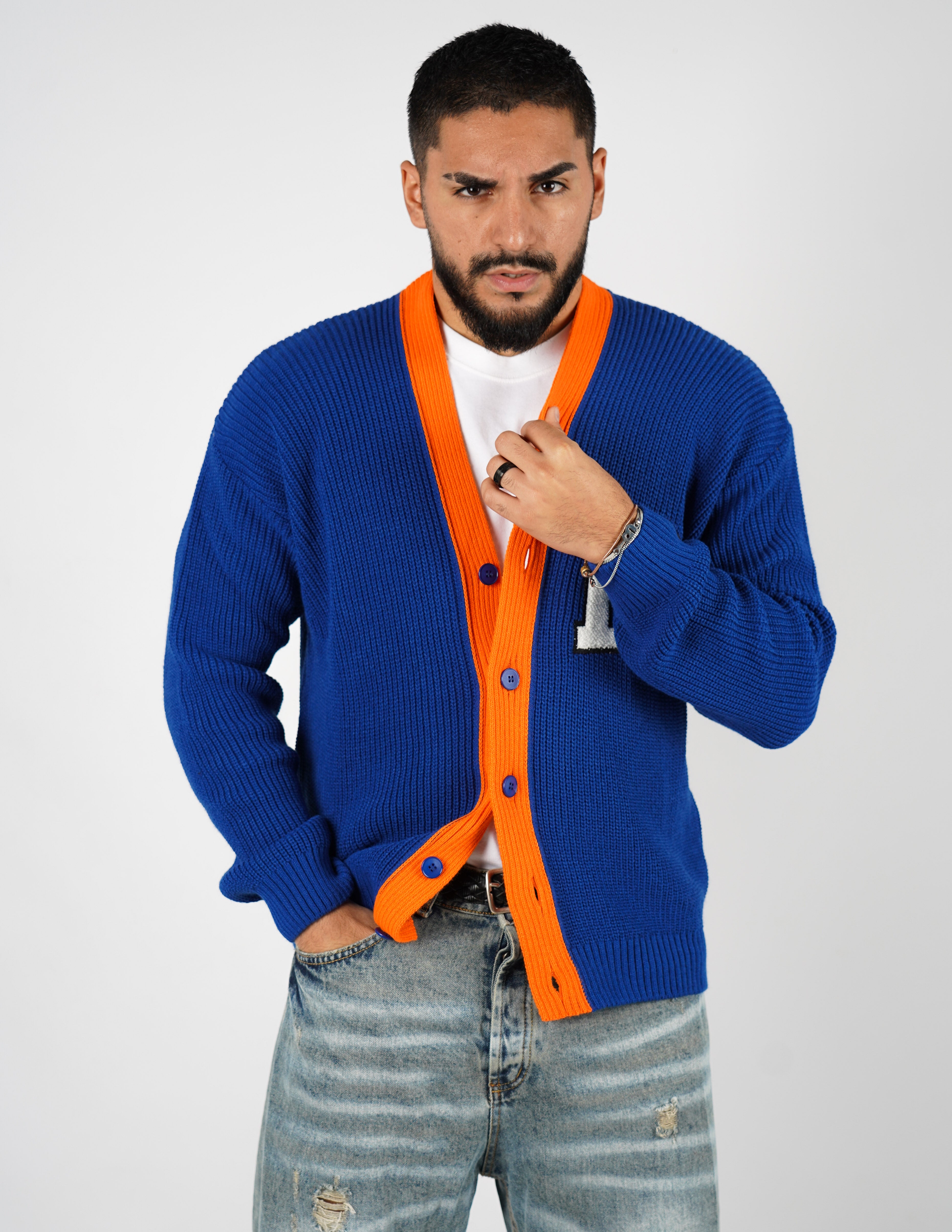 Cardigan doppio colore con patch