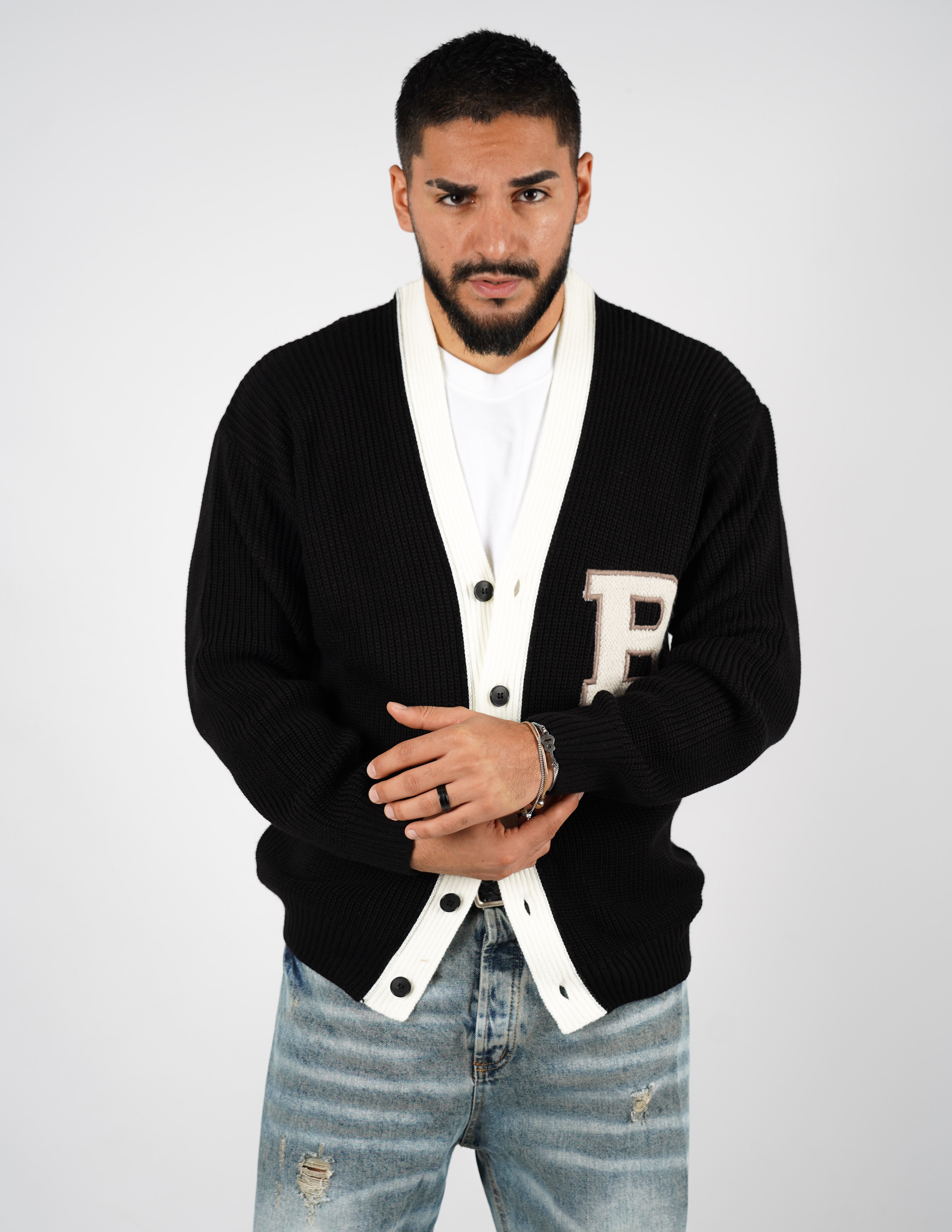 Cardigan doppio colore con patch