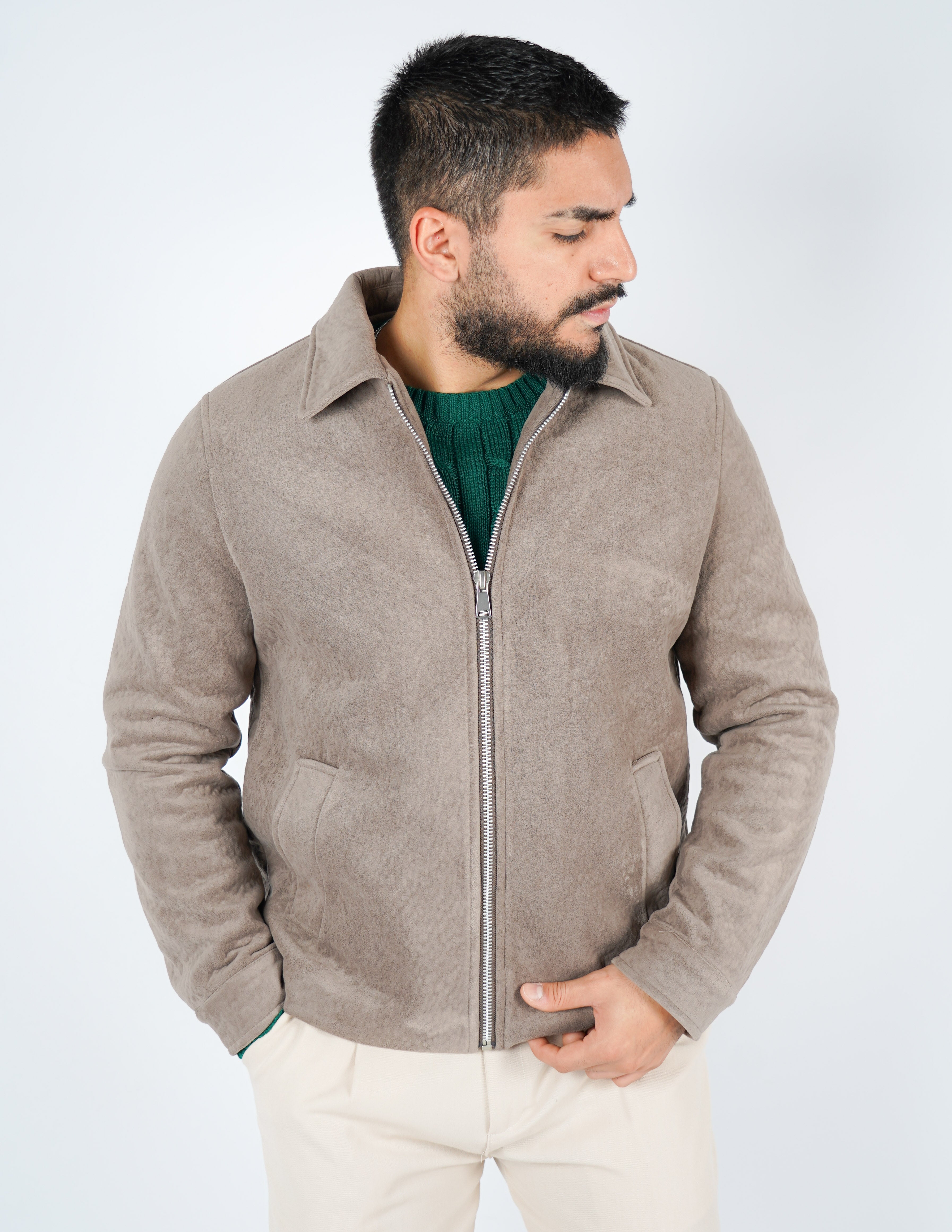 CAPPOTTINO CON COLLO SU TESSUTO STRUTTURATO