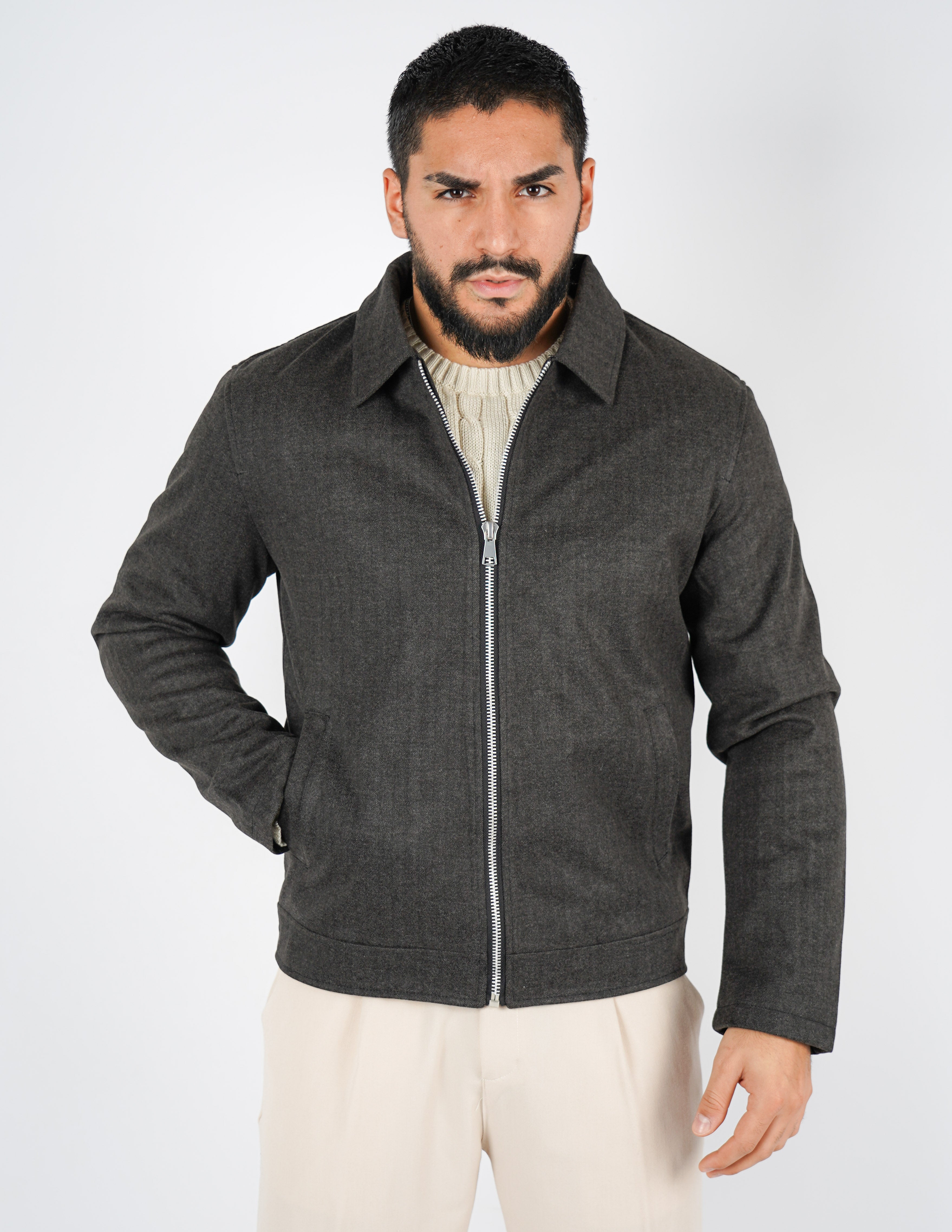 CAPPOTTINO CON COLLO TESSUTO SPIGATO