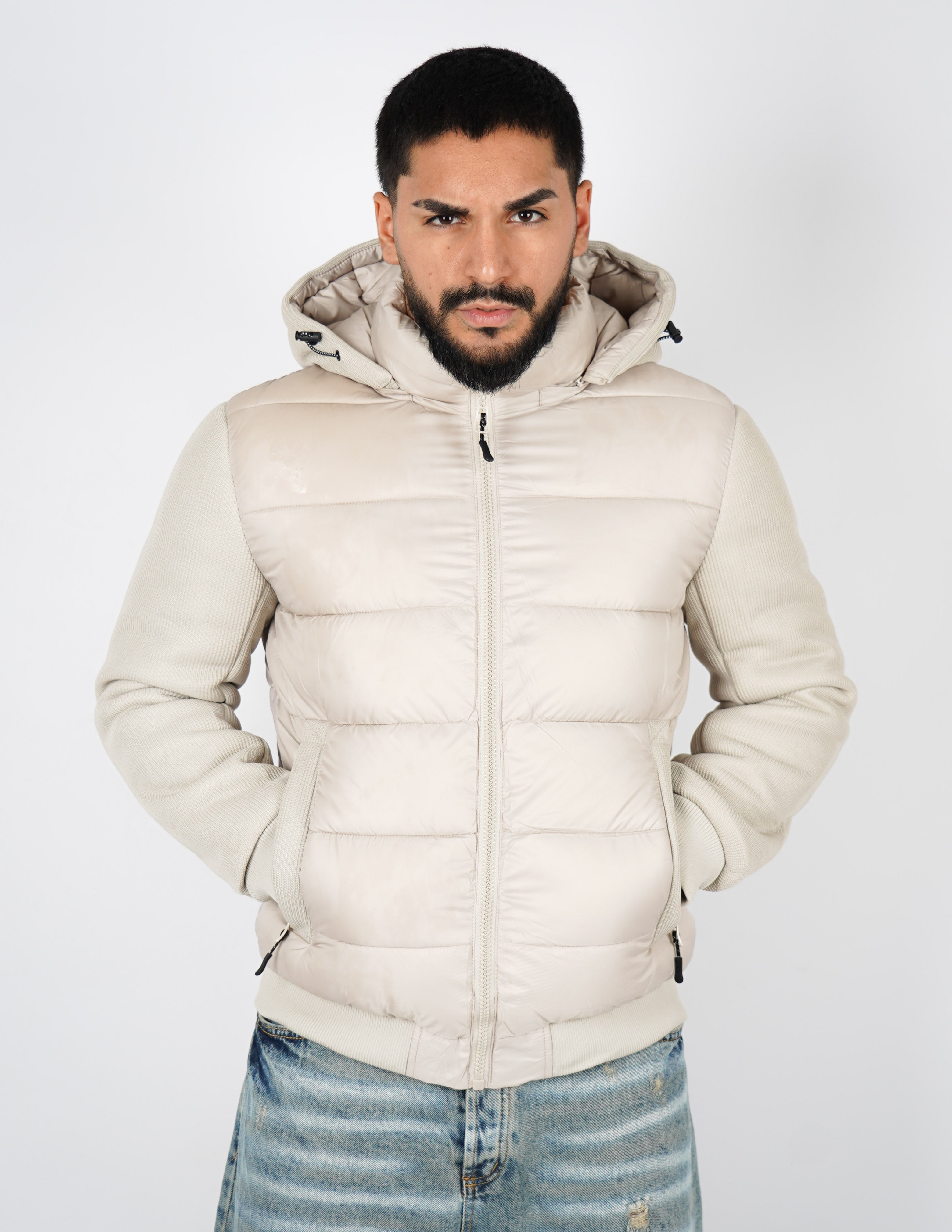 Giubbino imbottito con maniche in maglia