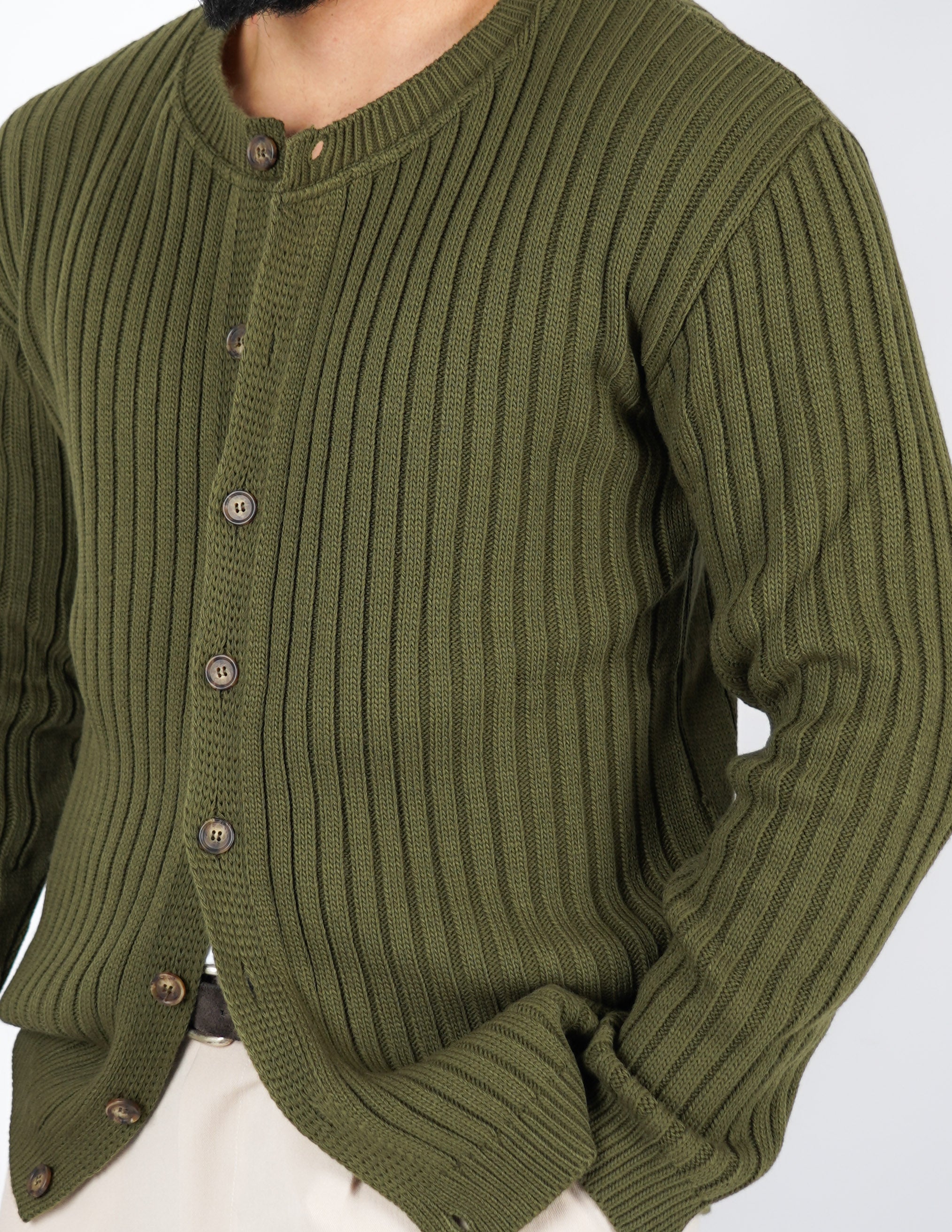 cardigan con bottoni a coste