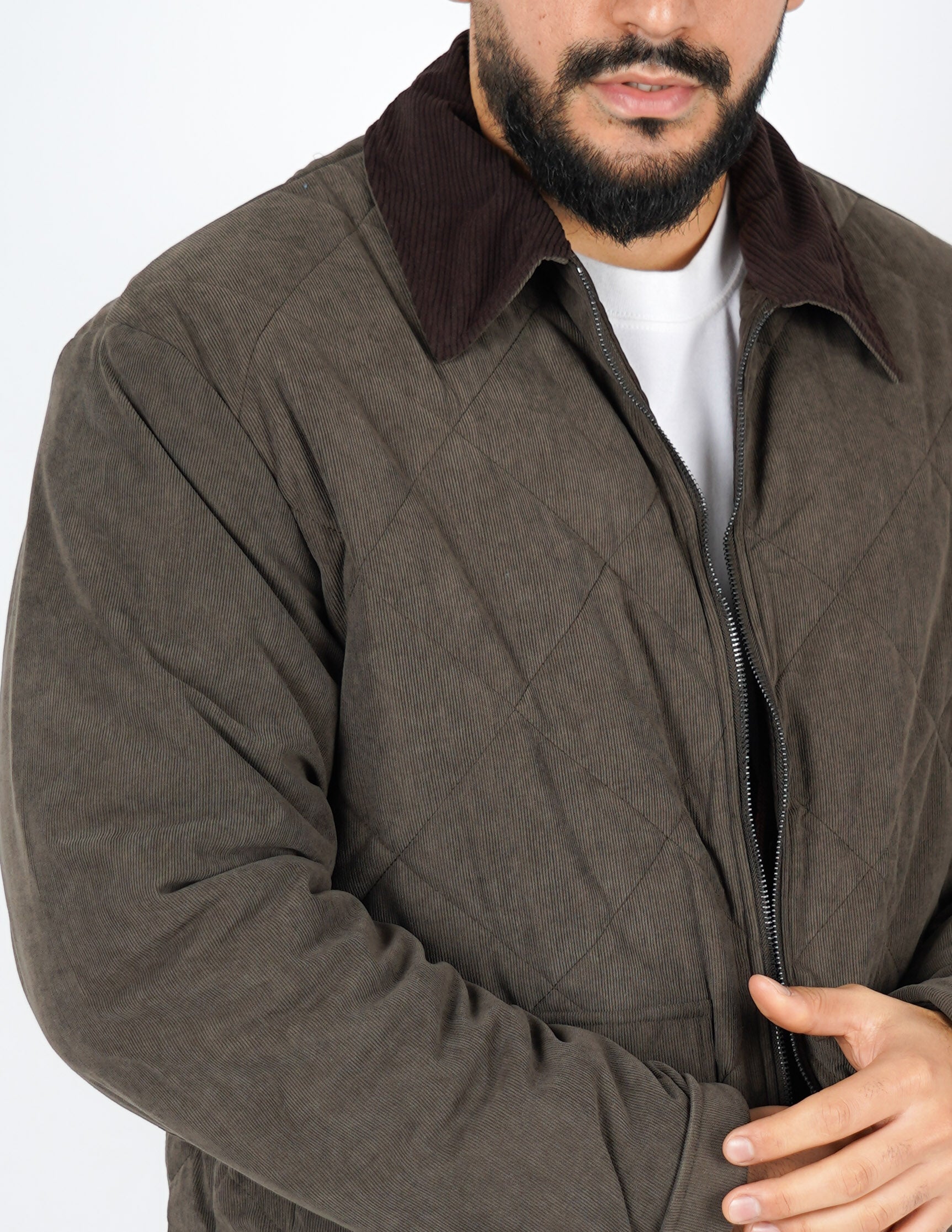 Giubbino in velluto con collo marrone