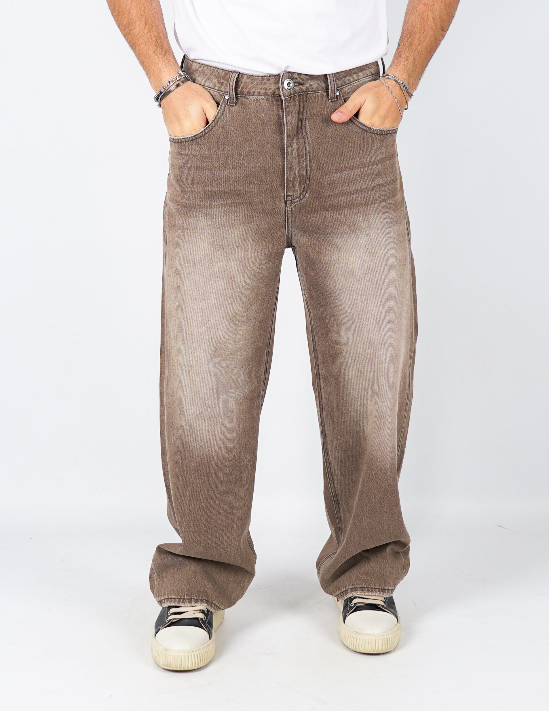 Jeans baggy lavaggio marrone