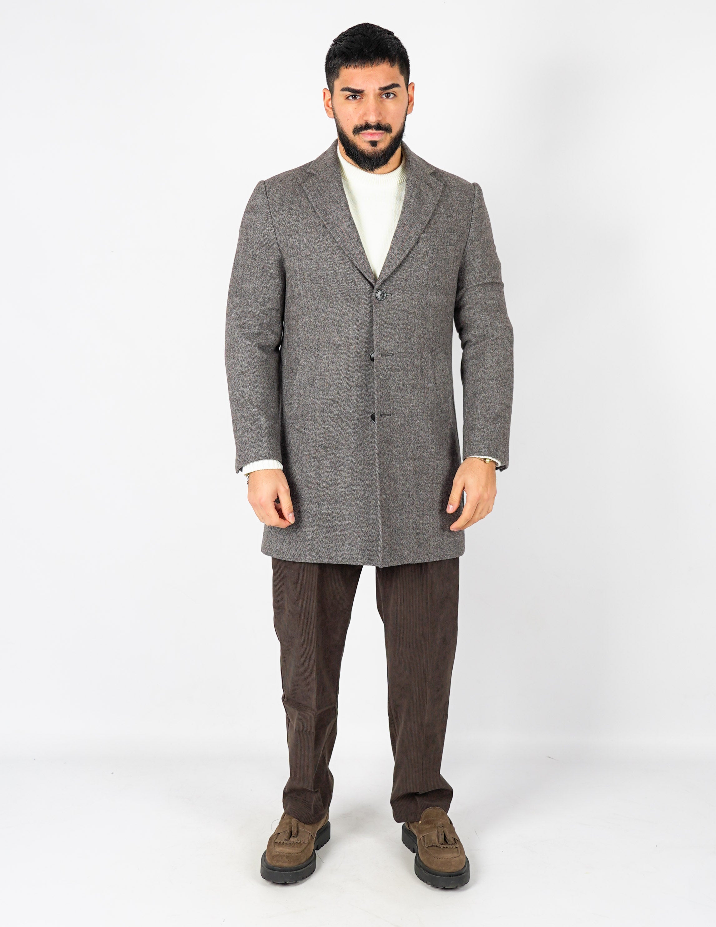 Cappotto con scollo a V