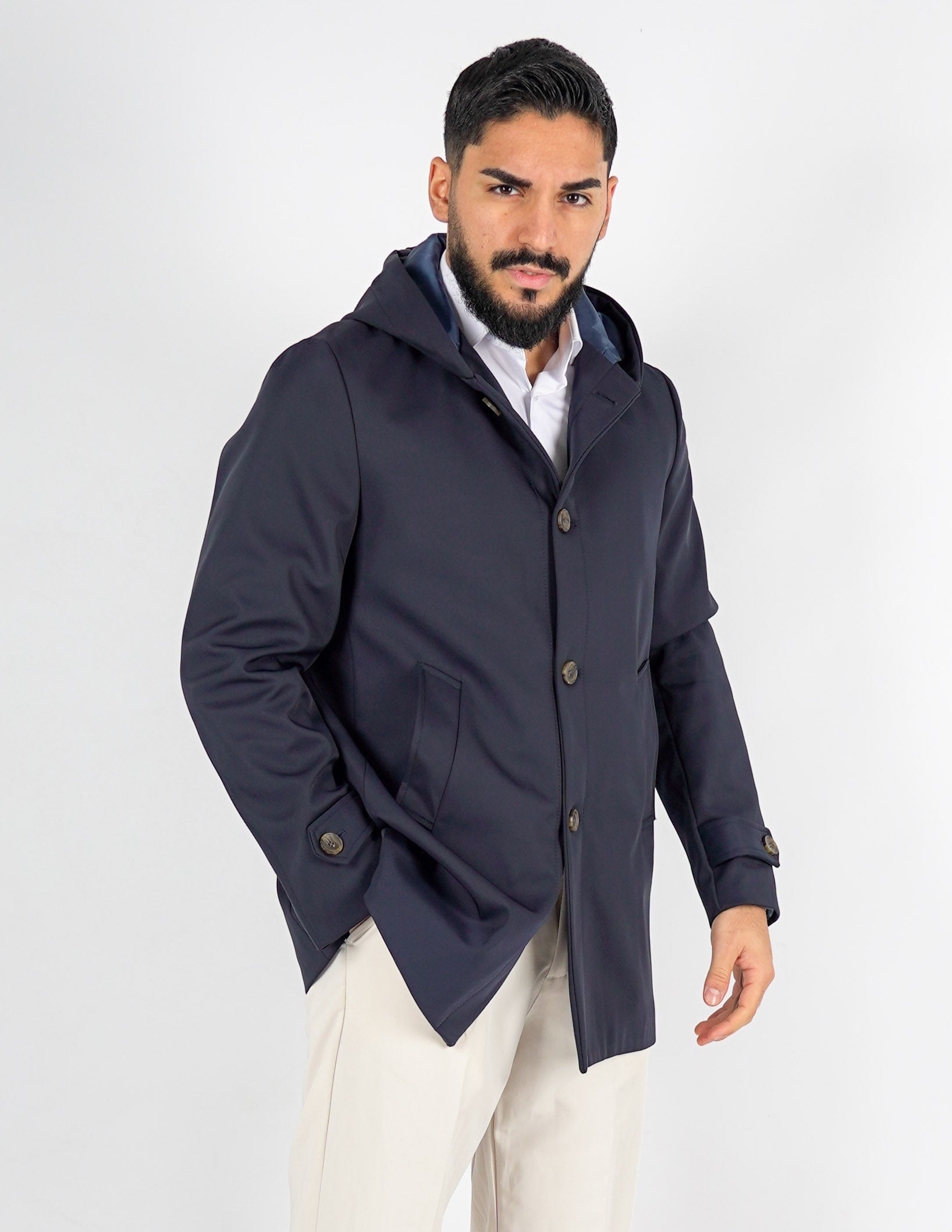 Trench uomo imbottito con cappuccio