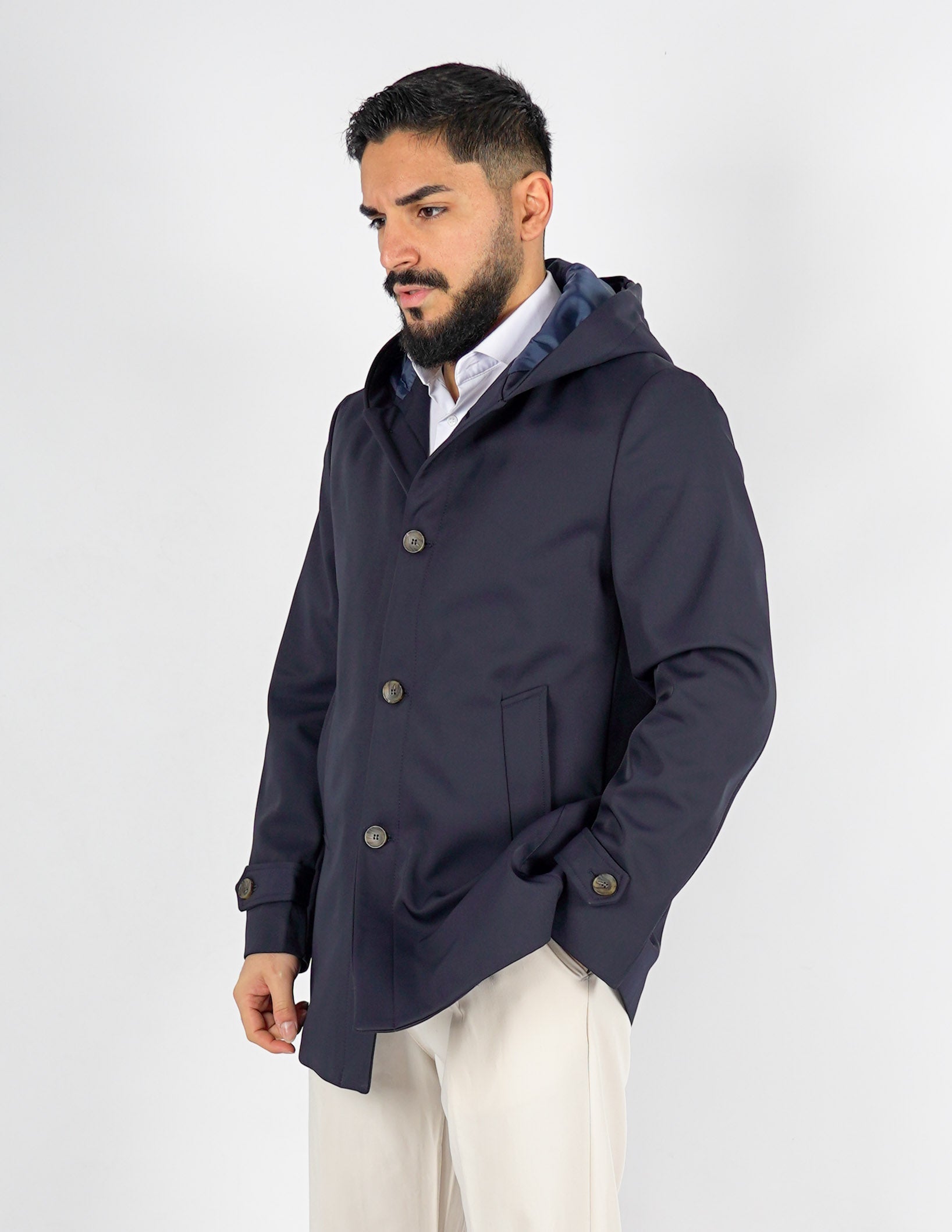 Trench uomo imbottito con cappuccio