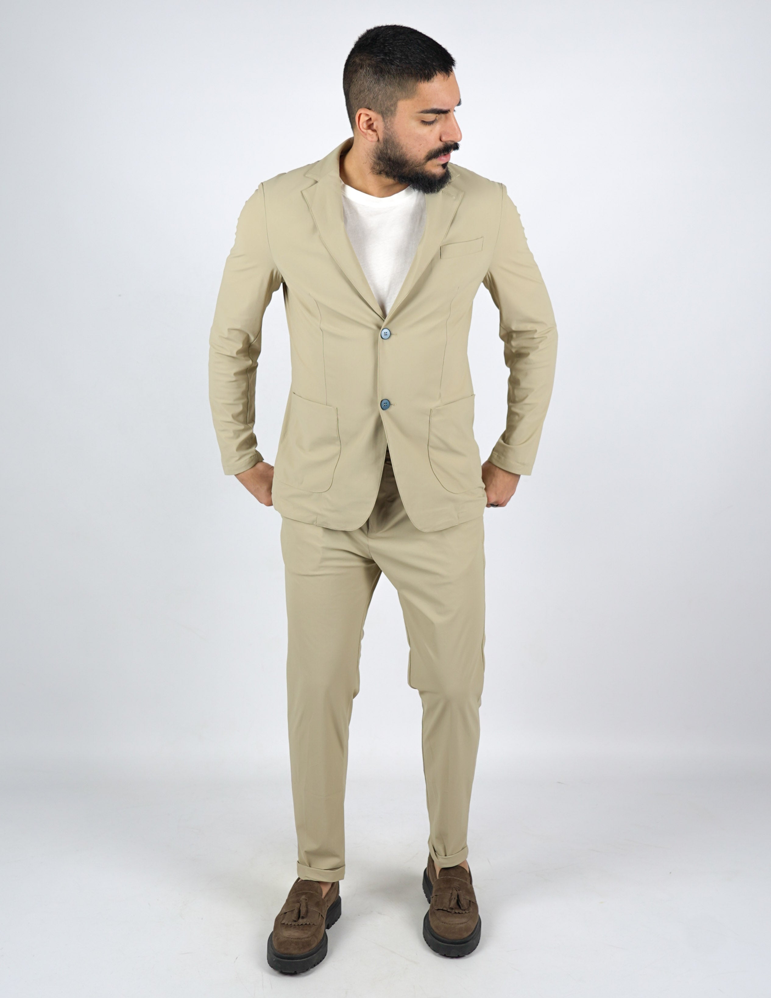 ABITO UOMO MONOPETTO EXTRA LIGHT "NO STIRO"