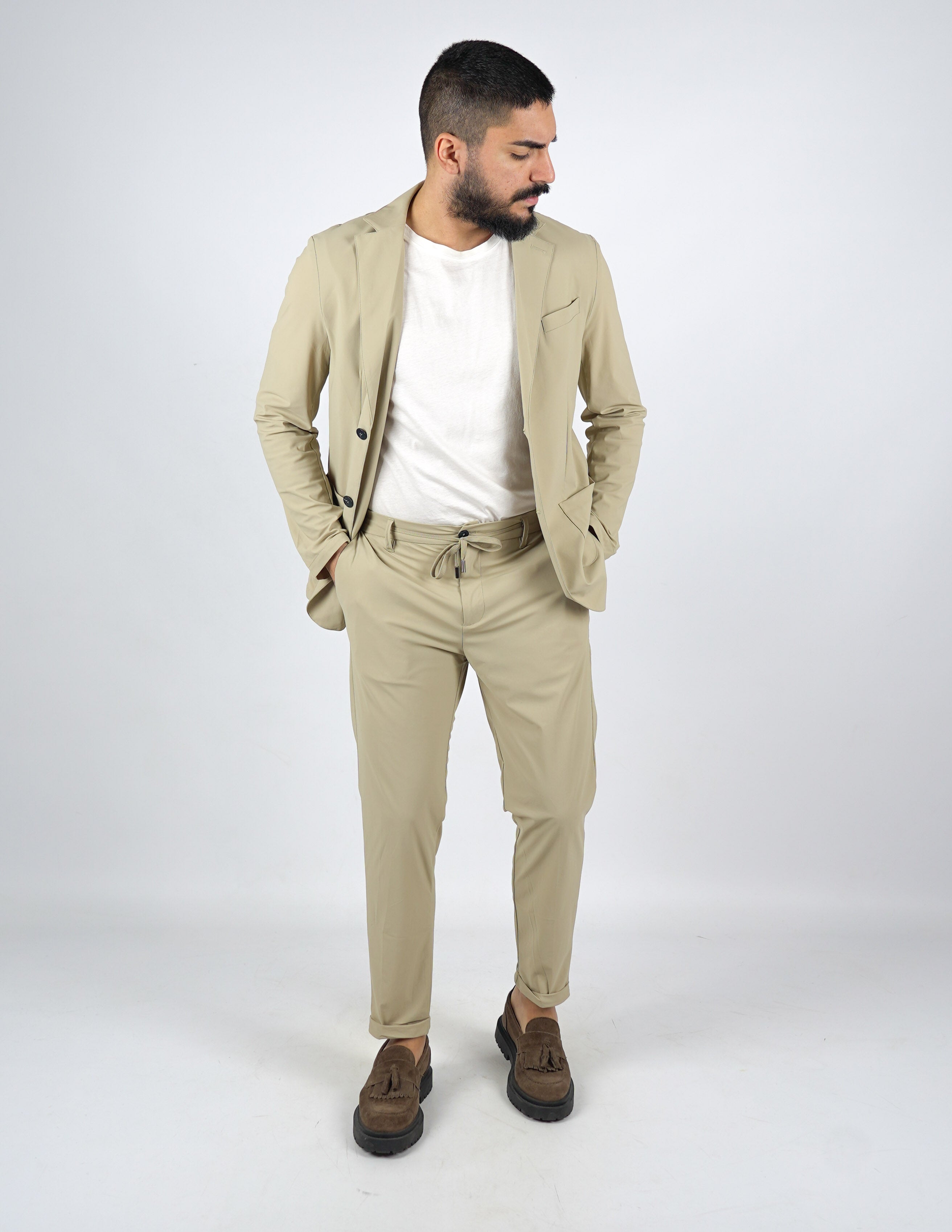 ABITO UOMO MONOPETTO EXTRA LIGHT "NO STIRO"