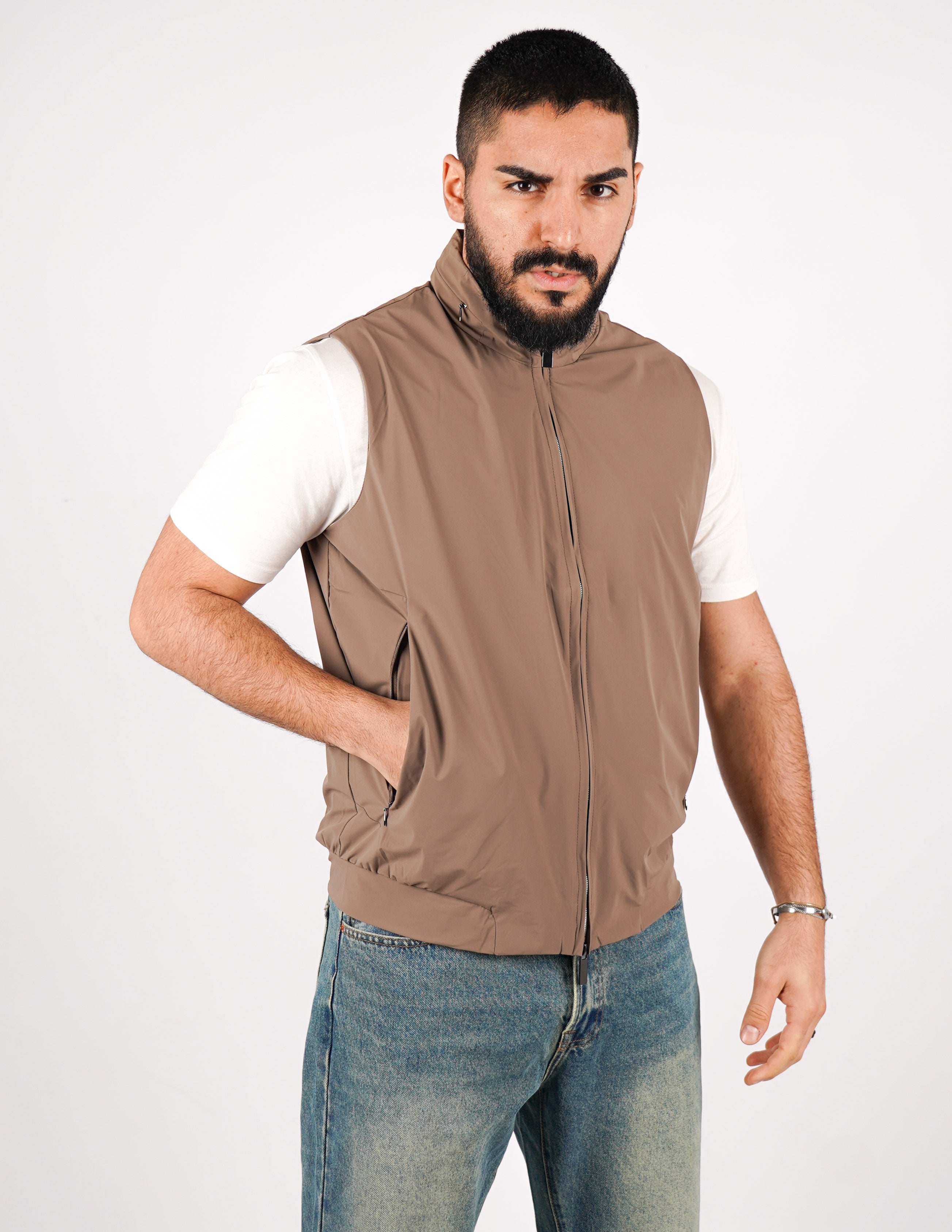 GILET SMANICATO EXTRA LIGHT NO STIRO
