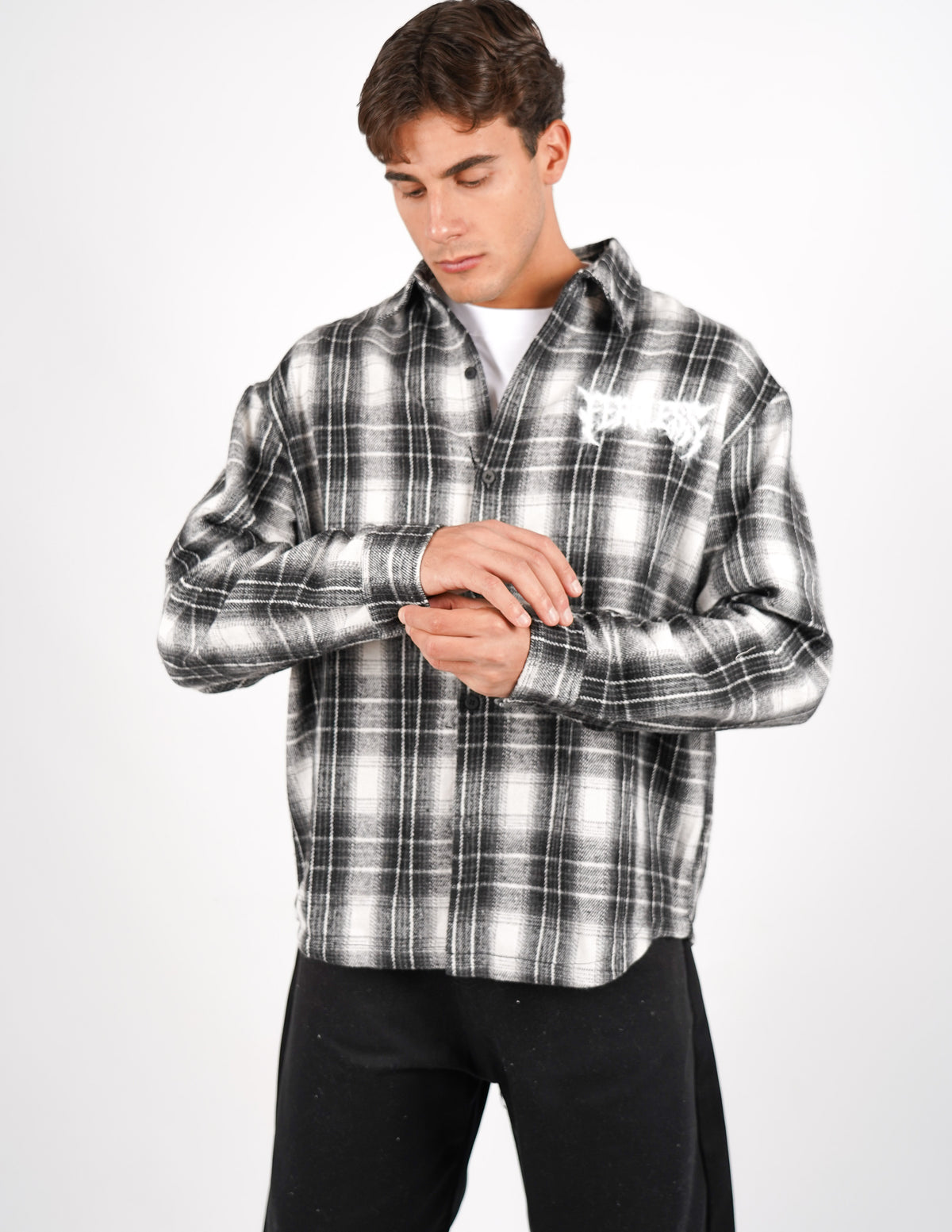 camicia a quadri in flanella con ricamo