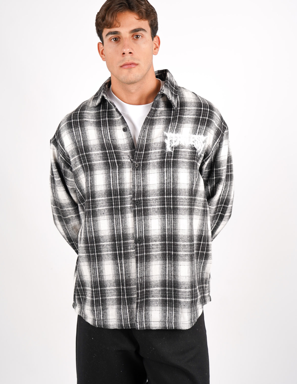 camicia a quadri in flanella con ricamo