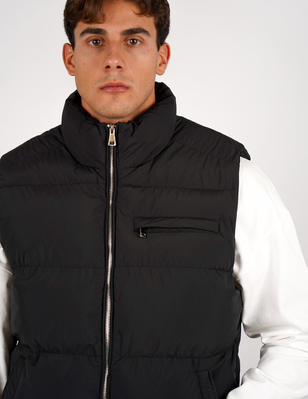SMANICATO IMBOTTITO CON ZIP