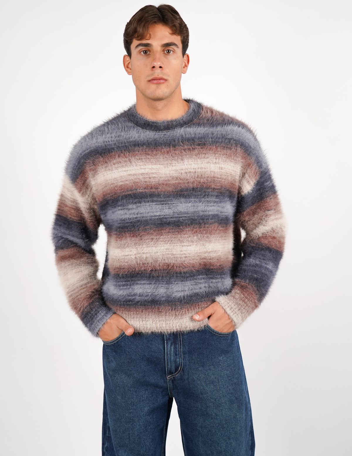 MAGLIONE CROP FIT SU TESSUTO MORBIDO