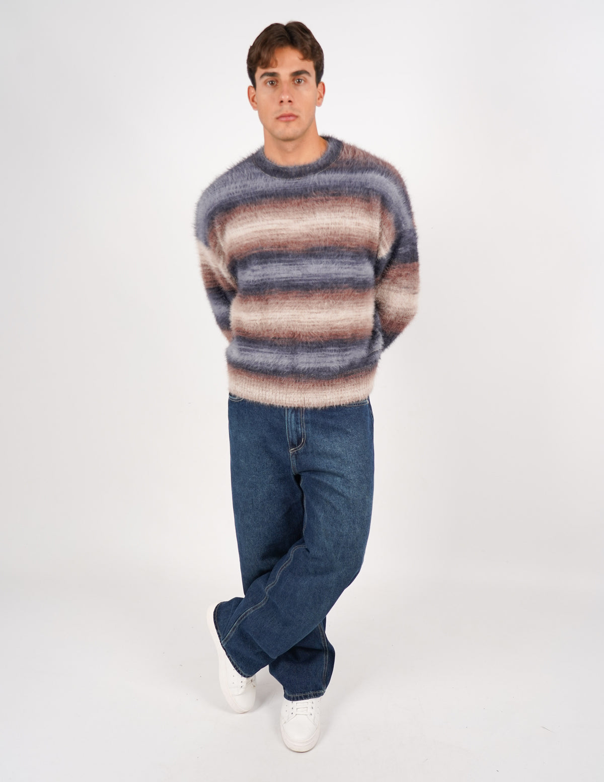 MAGLIONE CROP FIT SU TESSUTO MORBIDO