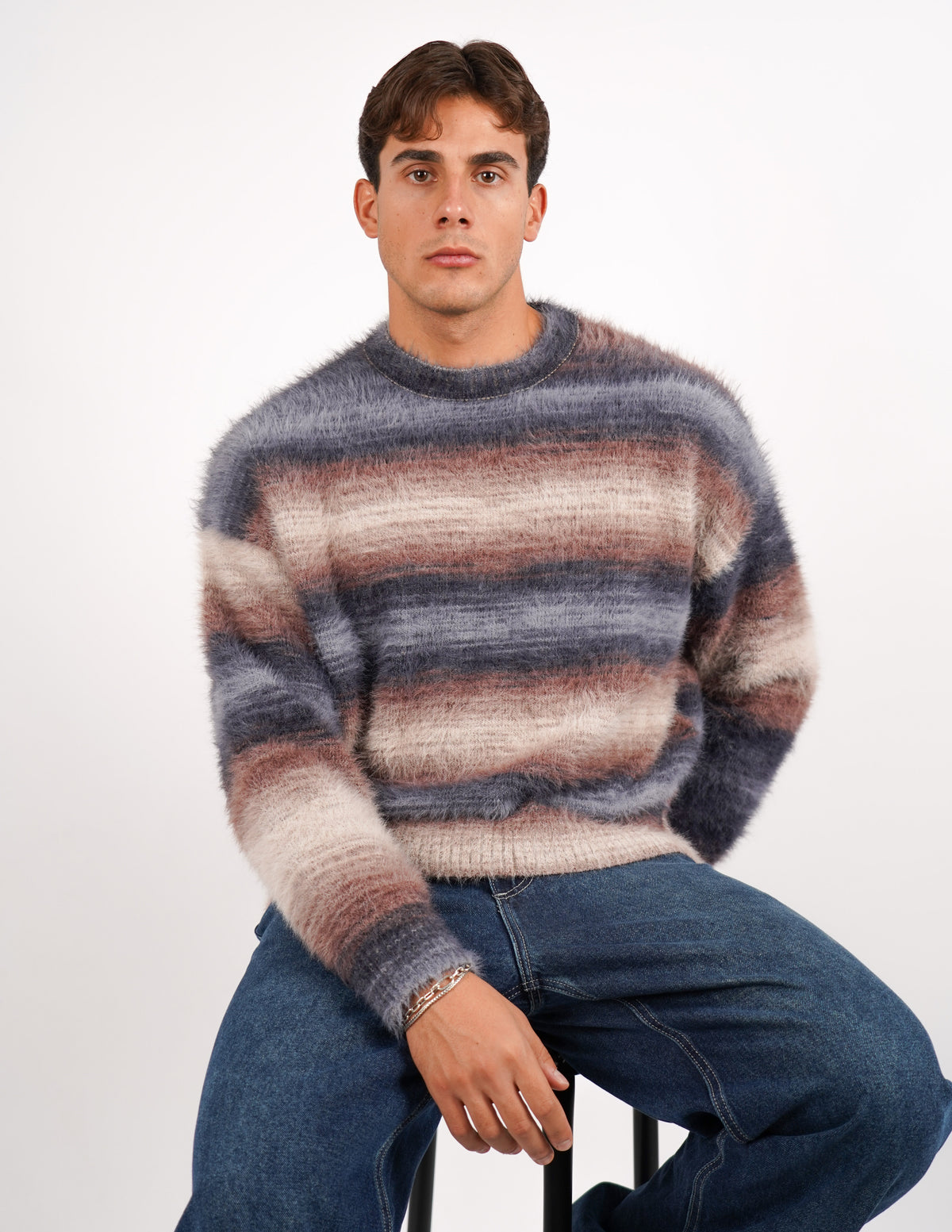 MAGLIONE CROP FIT SU TESSUTO MORBIDO