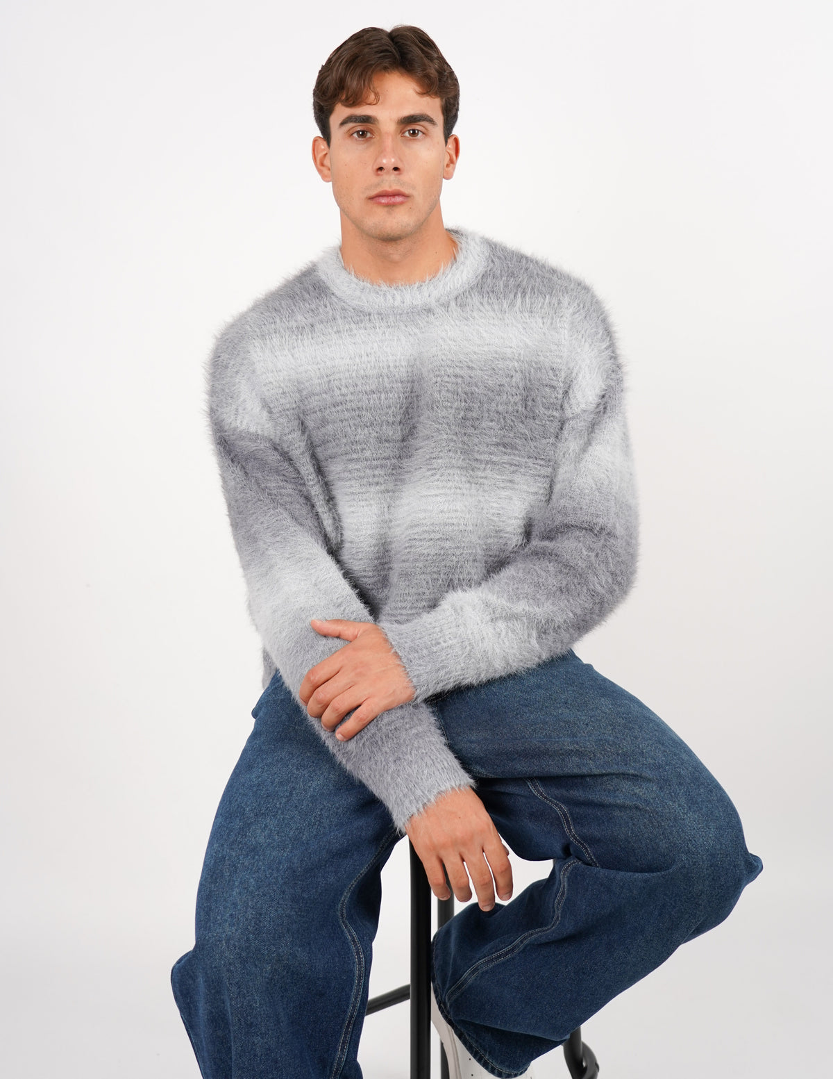 MAGLIONE CROP FIT SU TESSUTO MORBIDO